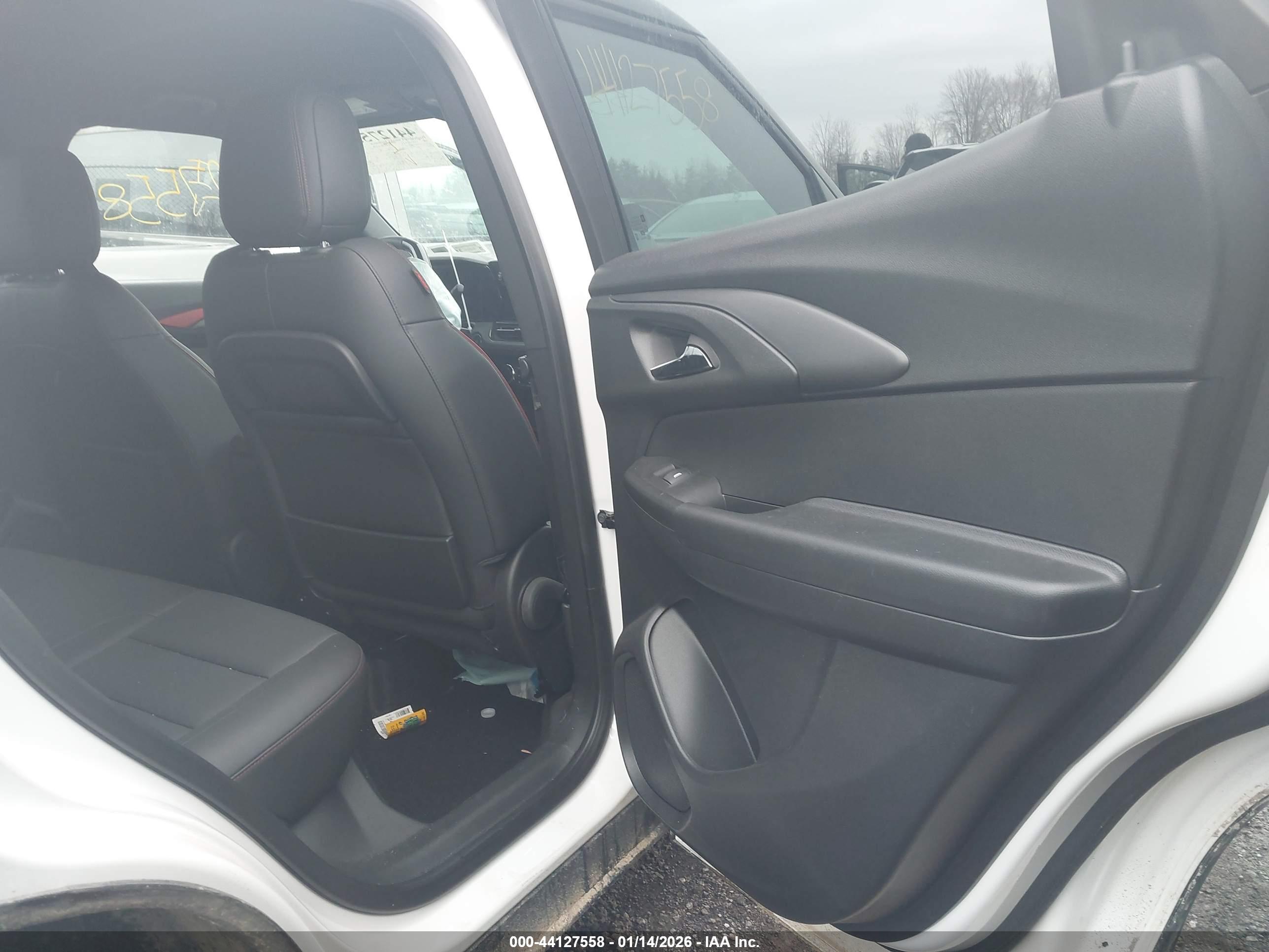 CHEVROLET TRAILBLAZER image 8