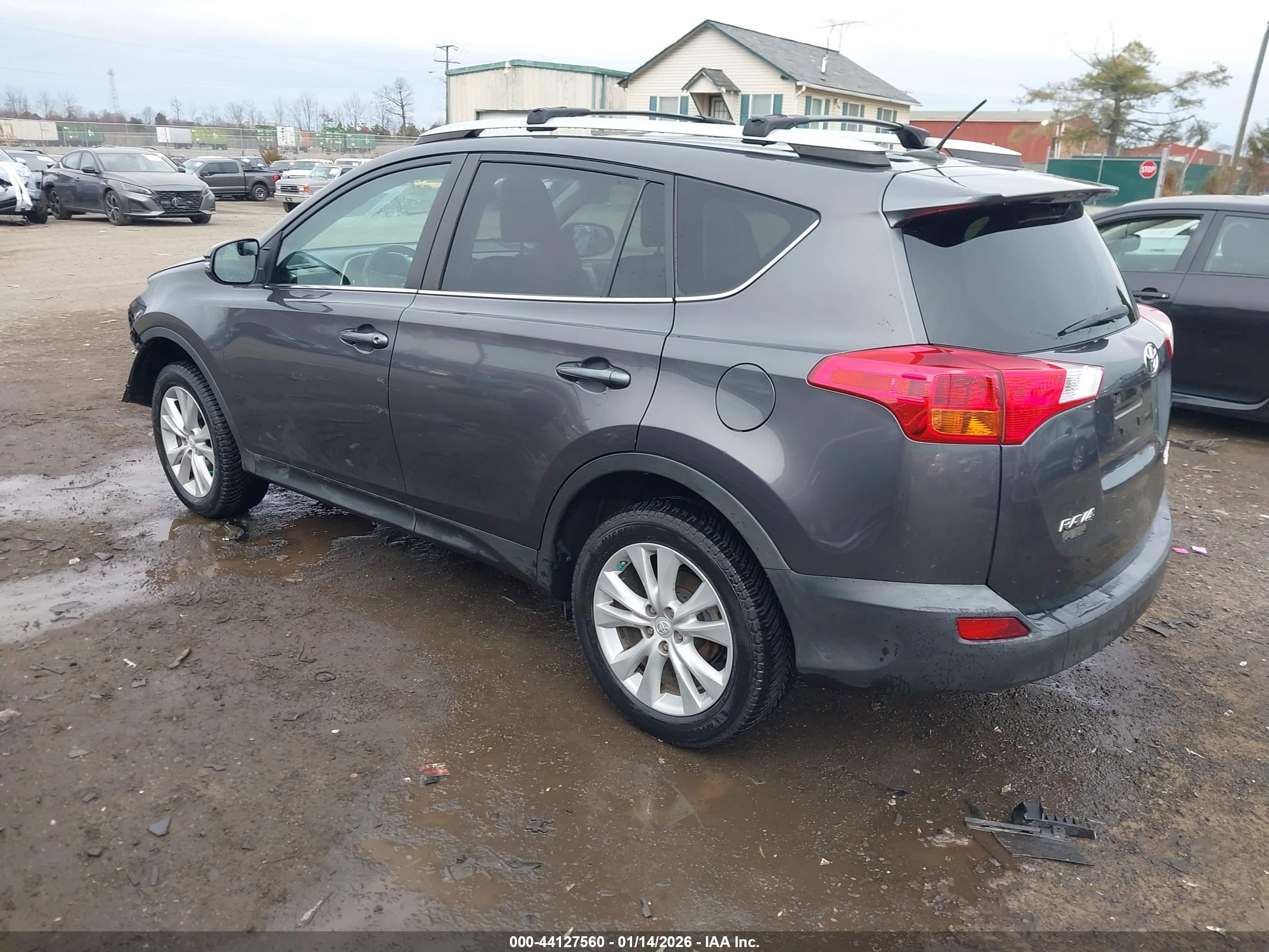 TOYOTA RAV4 image 3