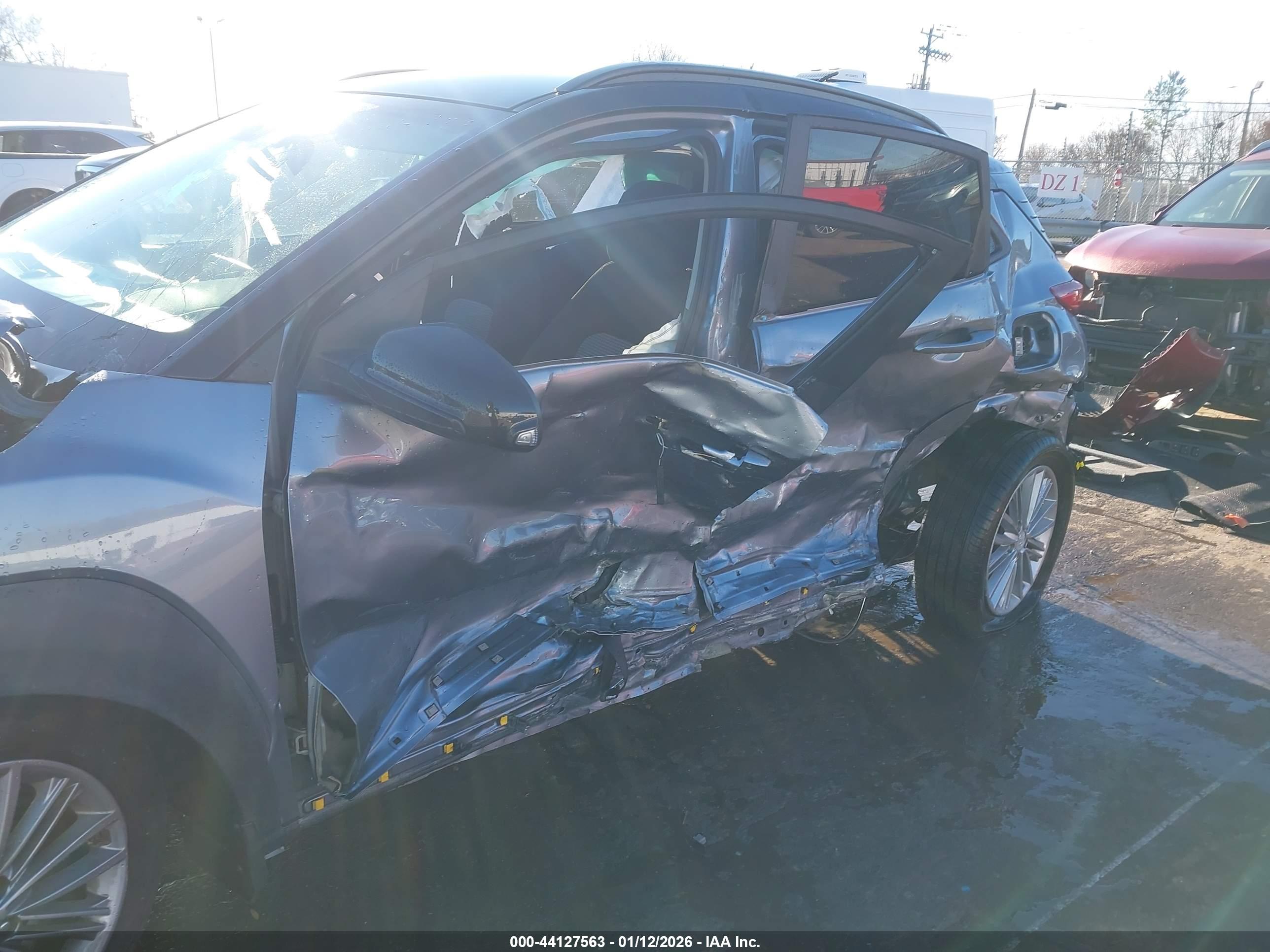 HYUNDAI KONA image 6