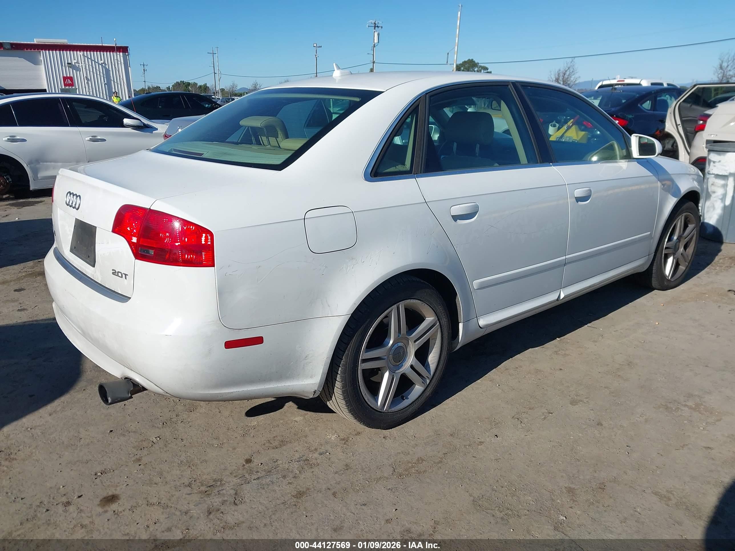 AUDI A4 image 4