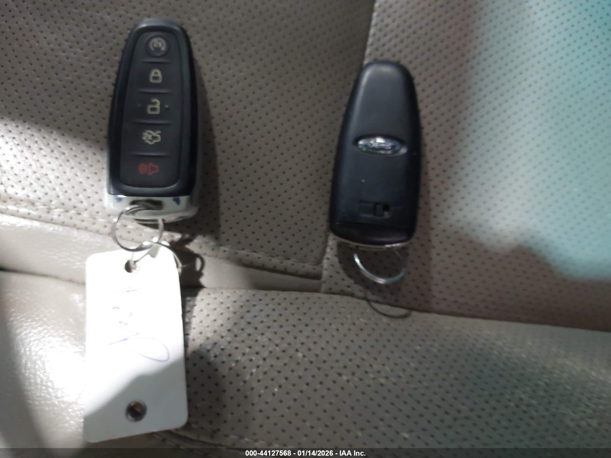 FORD EXPLORER image 11