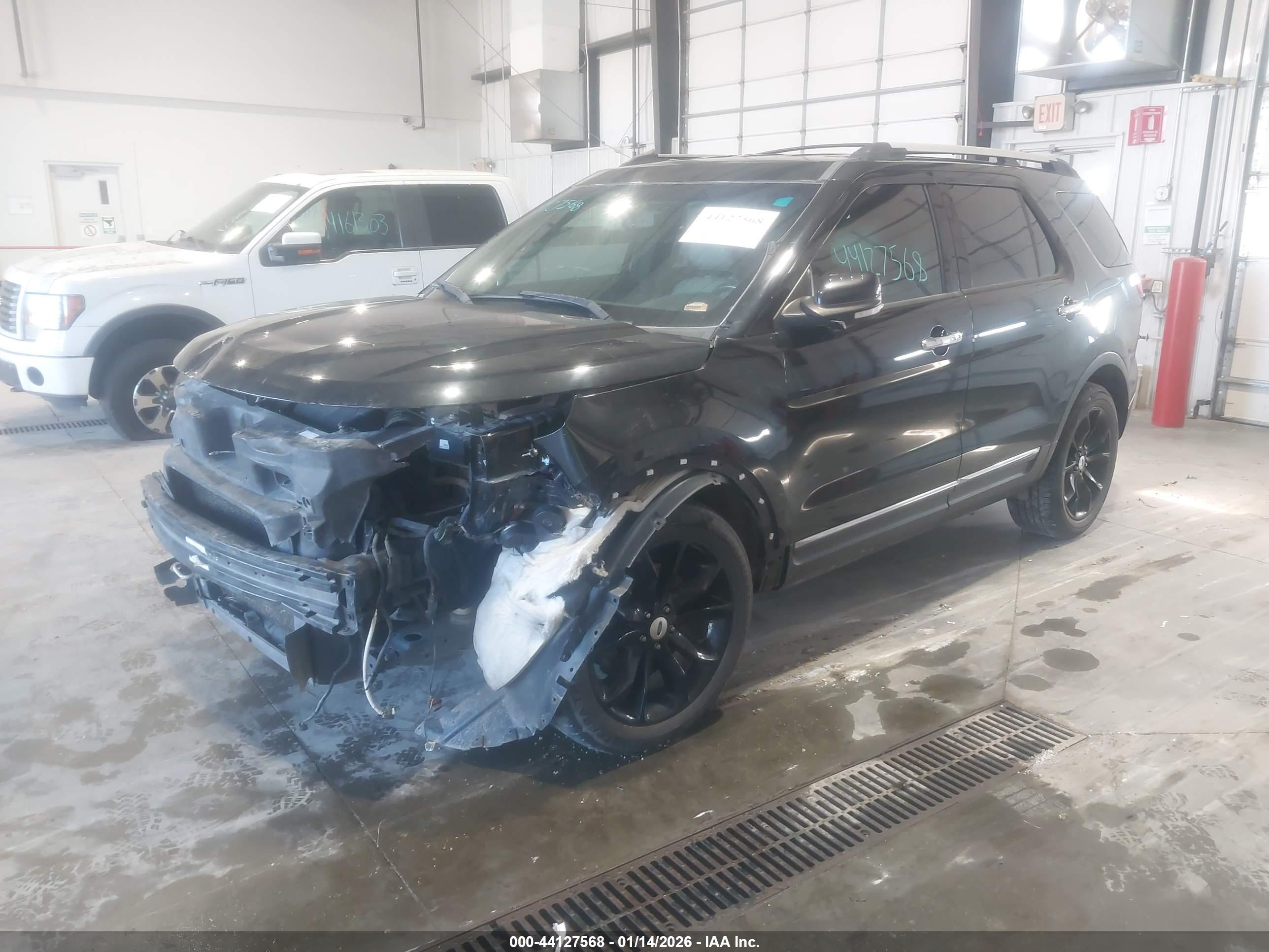 FORD EXPLORER image 2