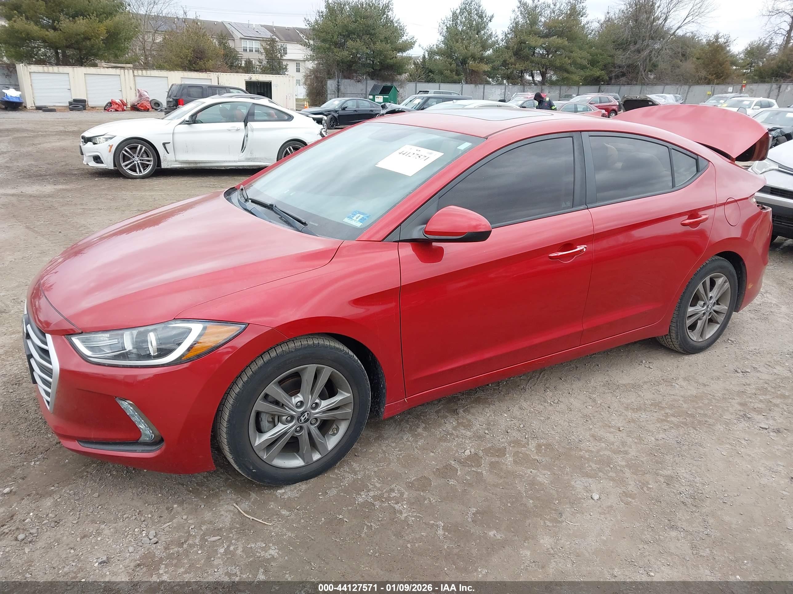 HYUNDAI ELANTRA image 2