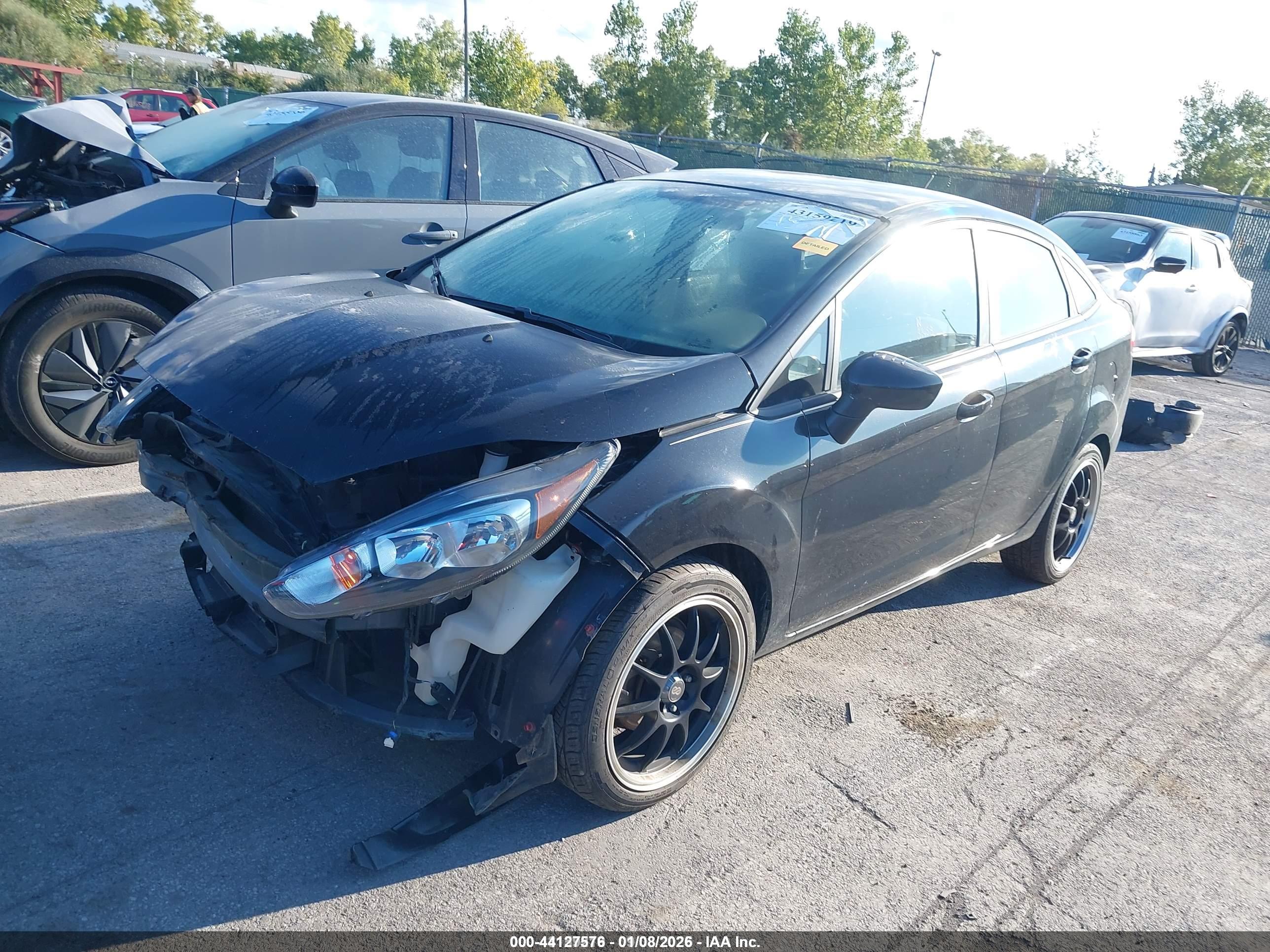 FORD FIESTA image 2