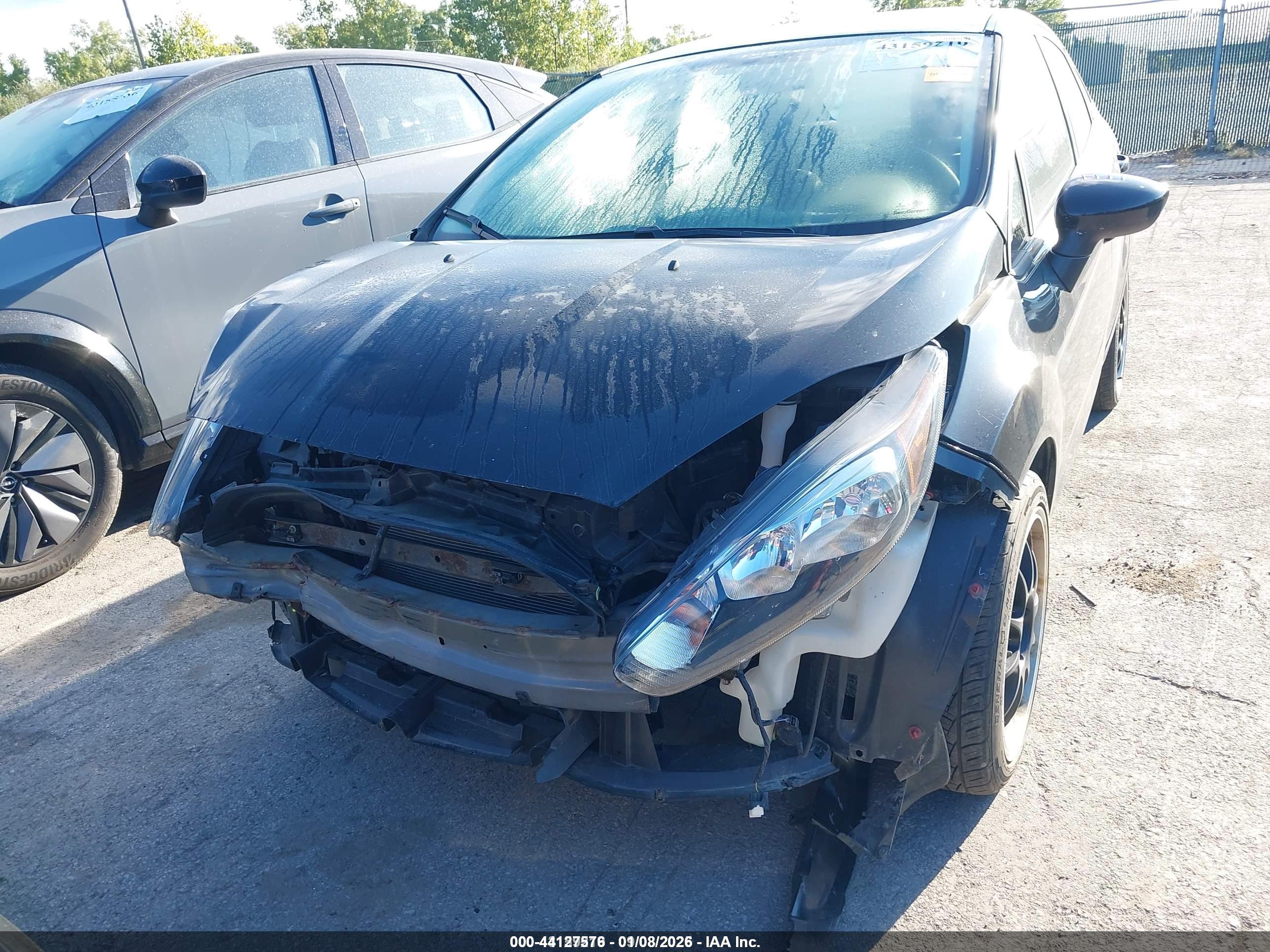 FORD FIESTA image 6