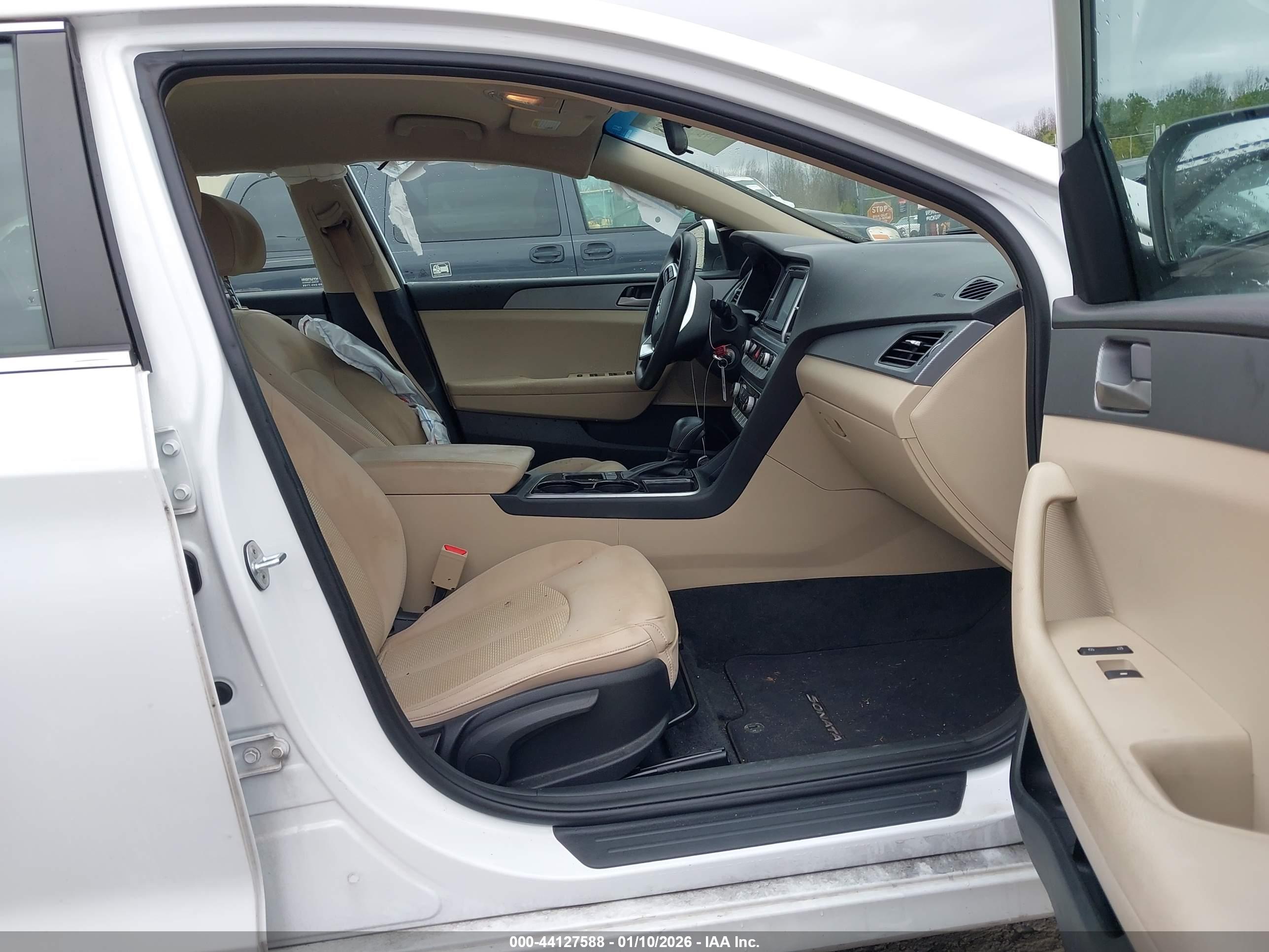 HYUNDAI SONATA image 5