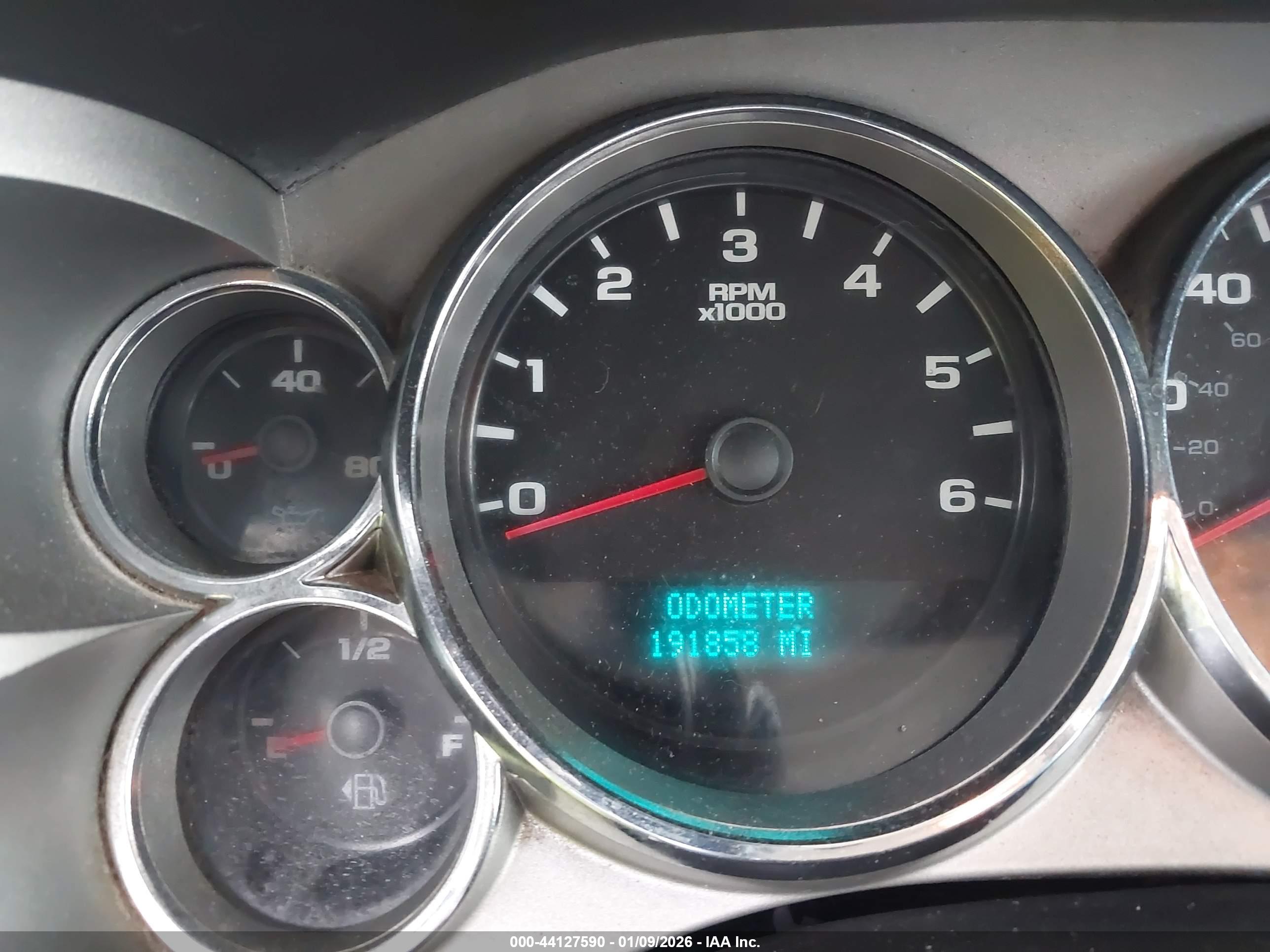 CHEVROLET SILVERADO image 7