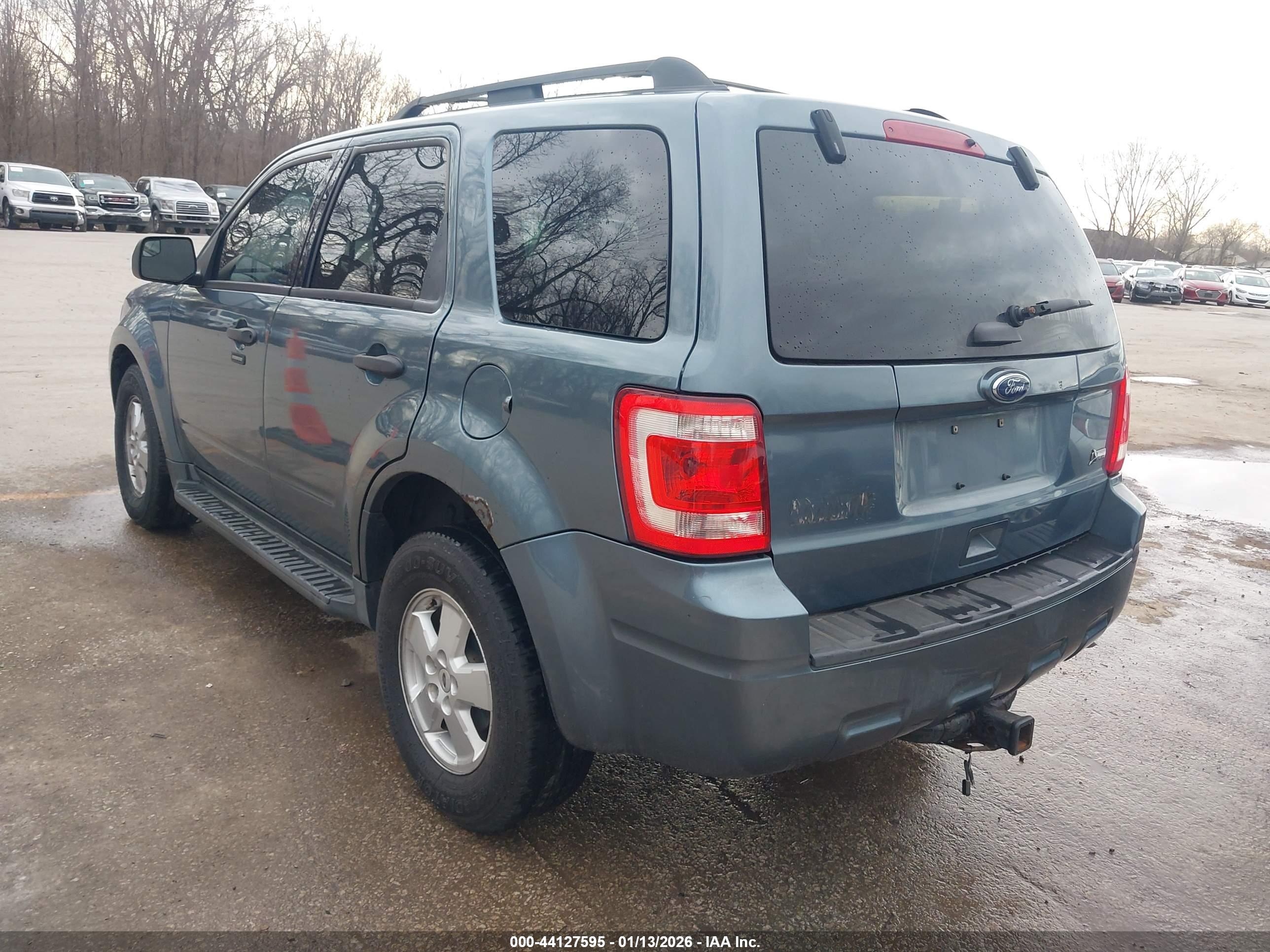 FORD ESCAPE image 3