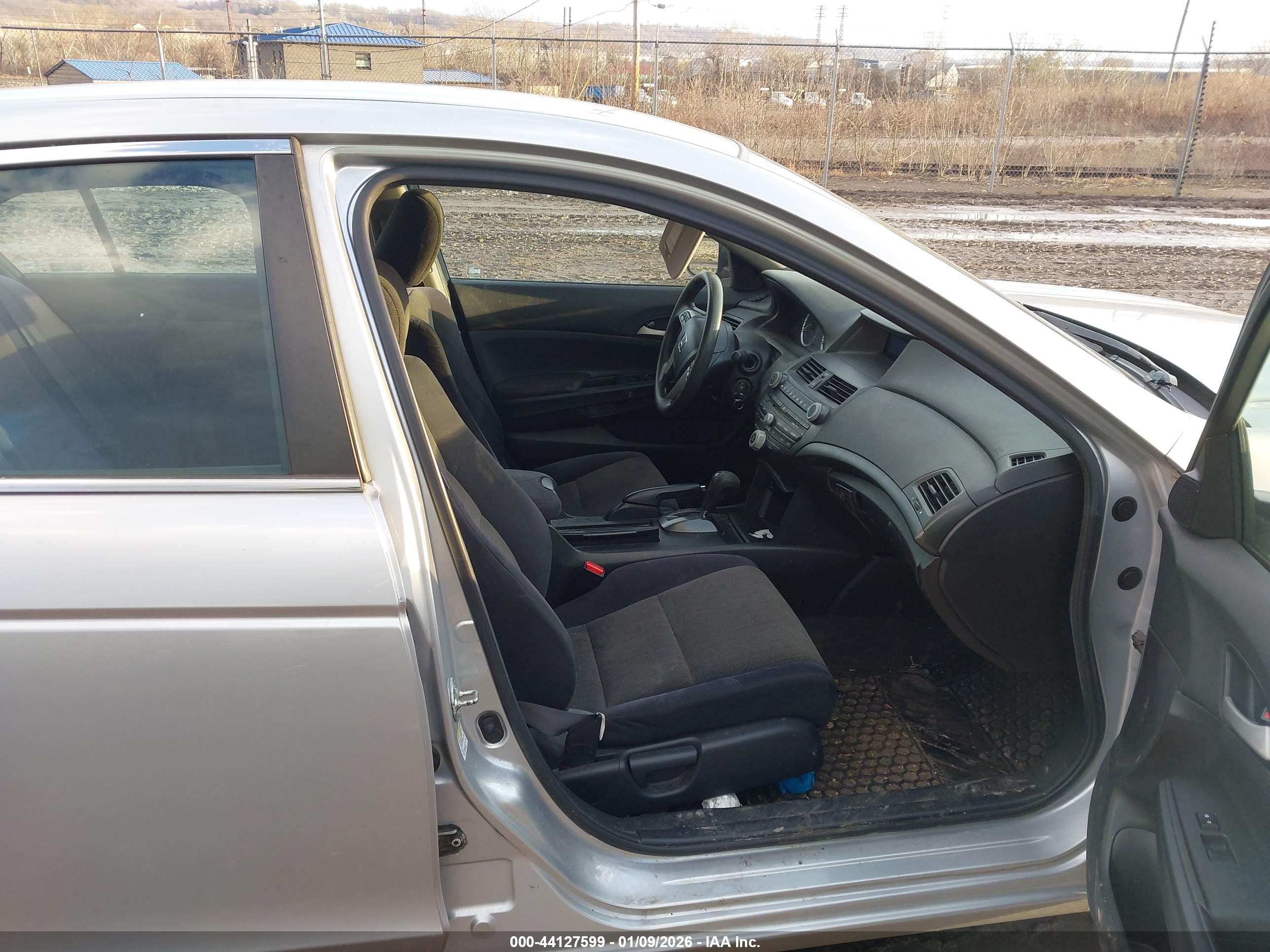 HONDA ACCORD image 5
