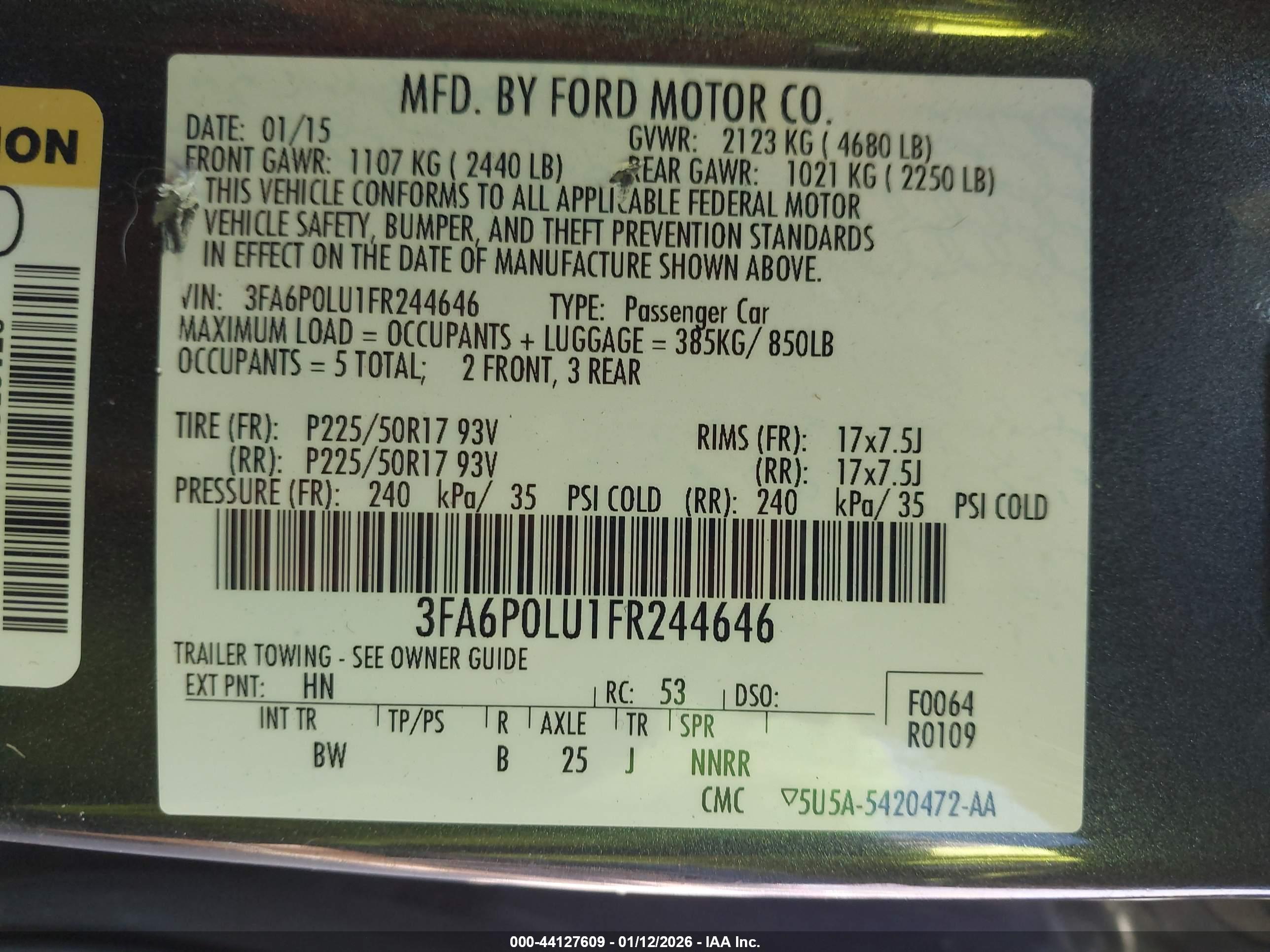 FORD FUSION image 9