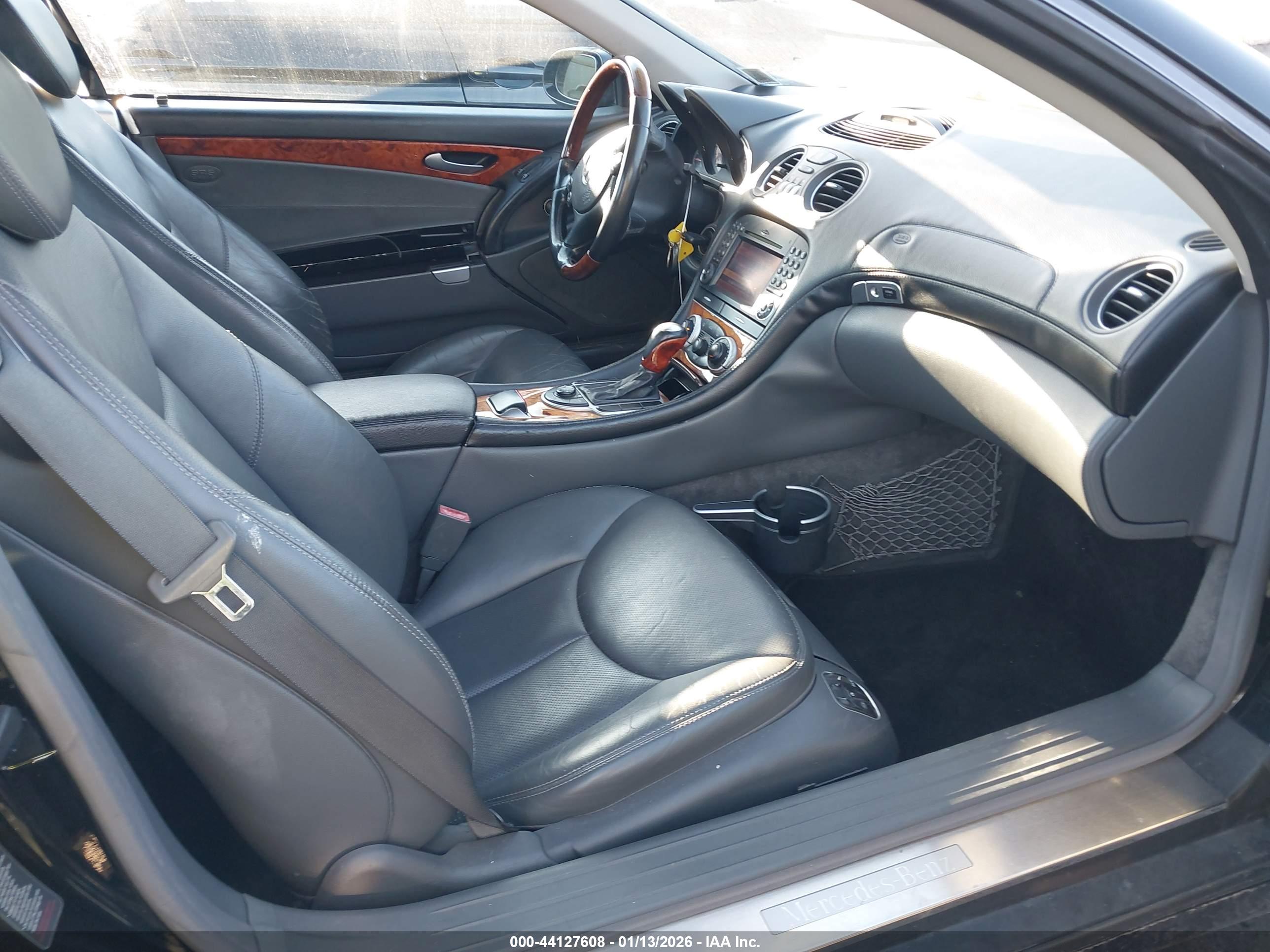 MERCEDES-BENZ SL image 5