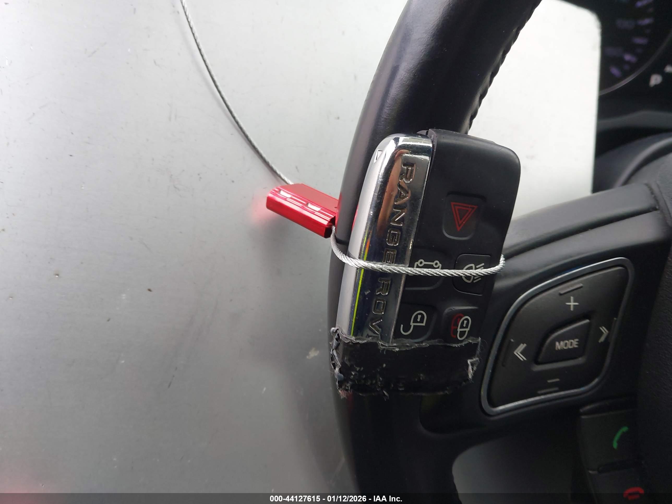 LAND ROVER image 11