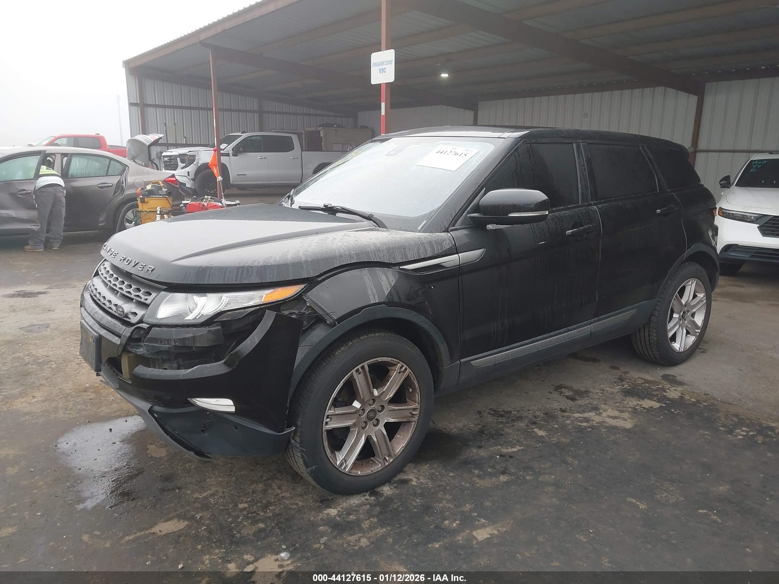 LAND ROVER image 2