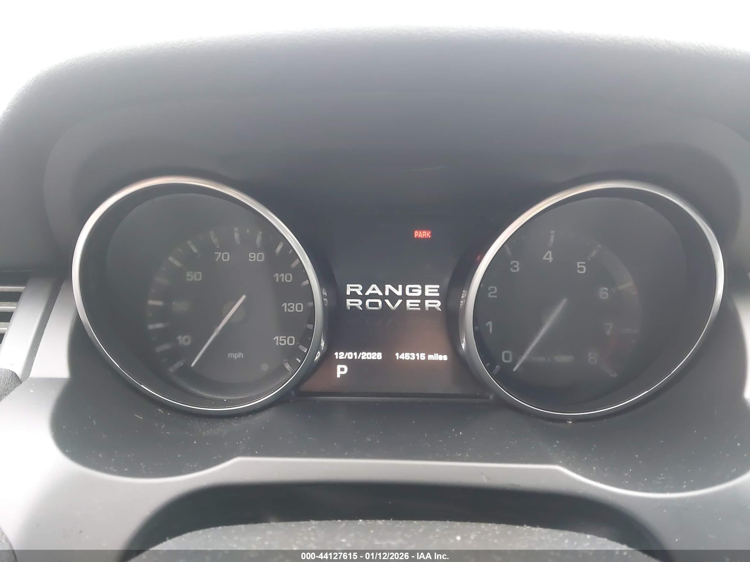 LAND ROVER image 7