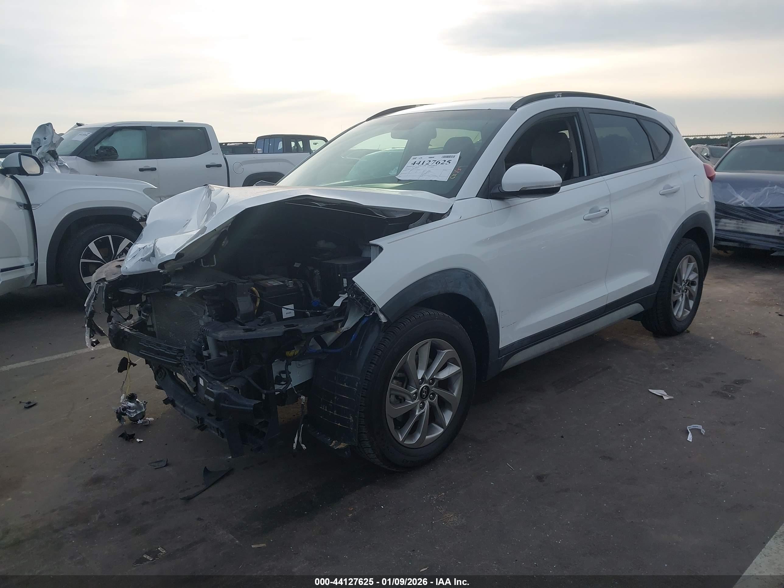 HYUNDAI TUCSON image 2