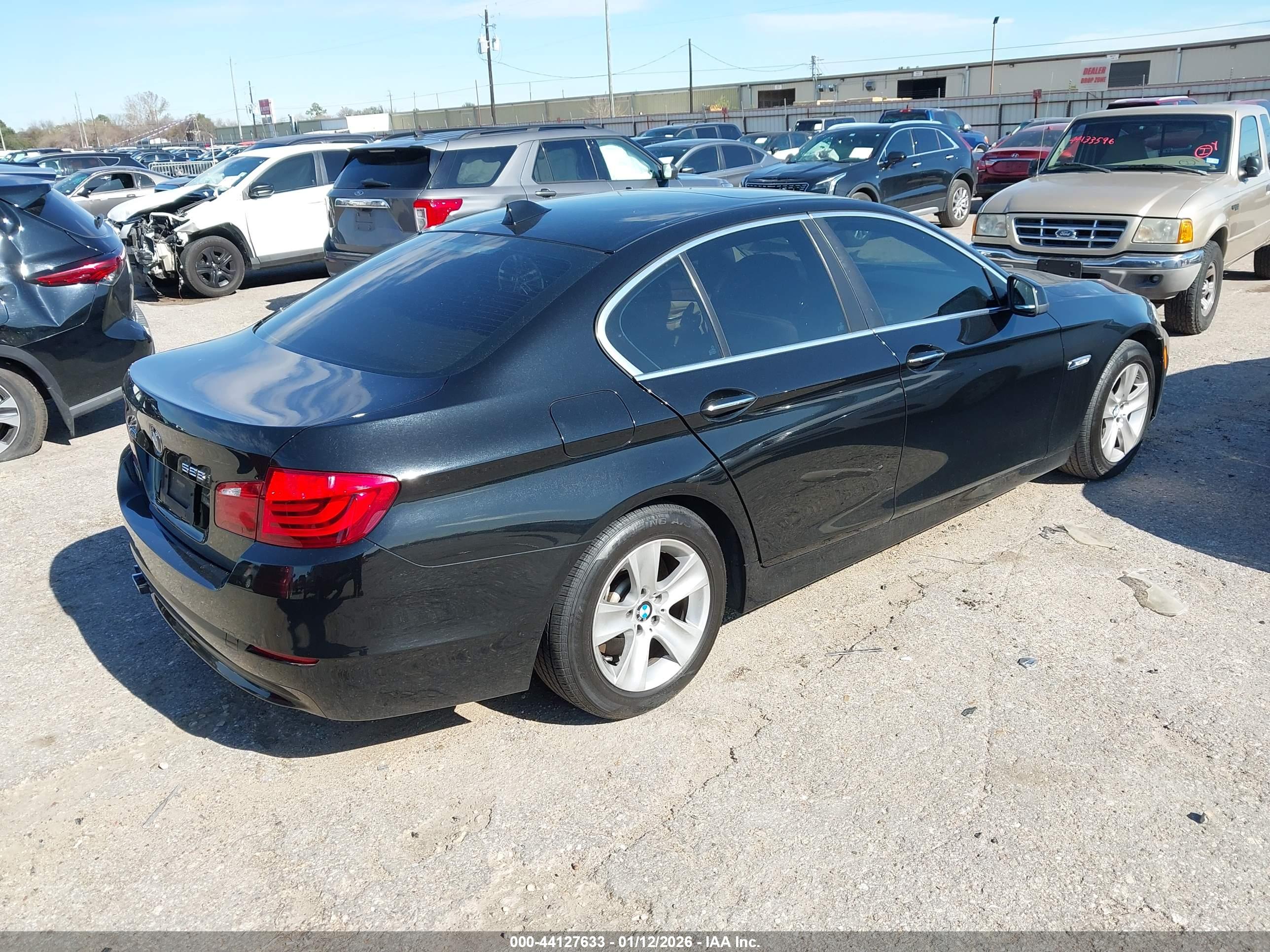 BMW 528 image 4