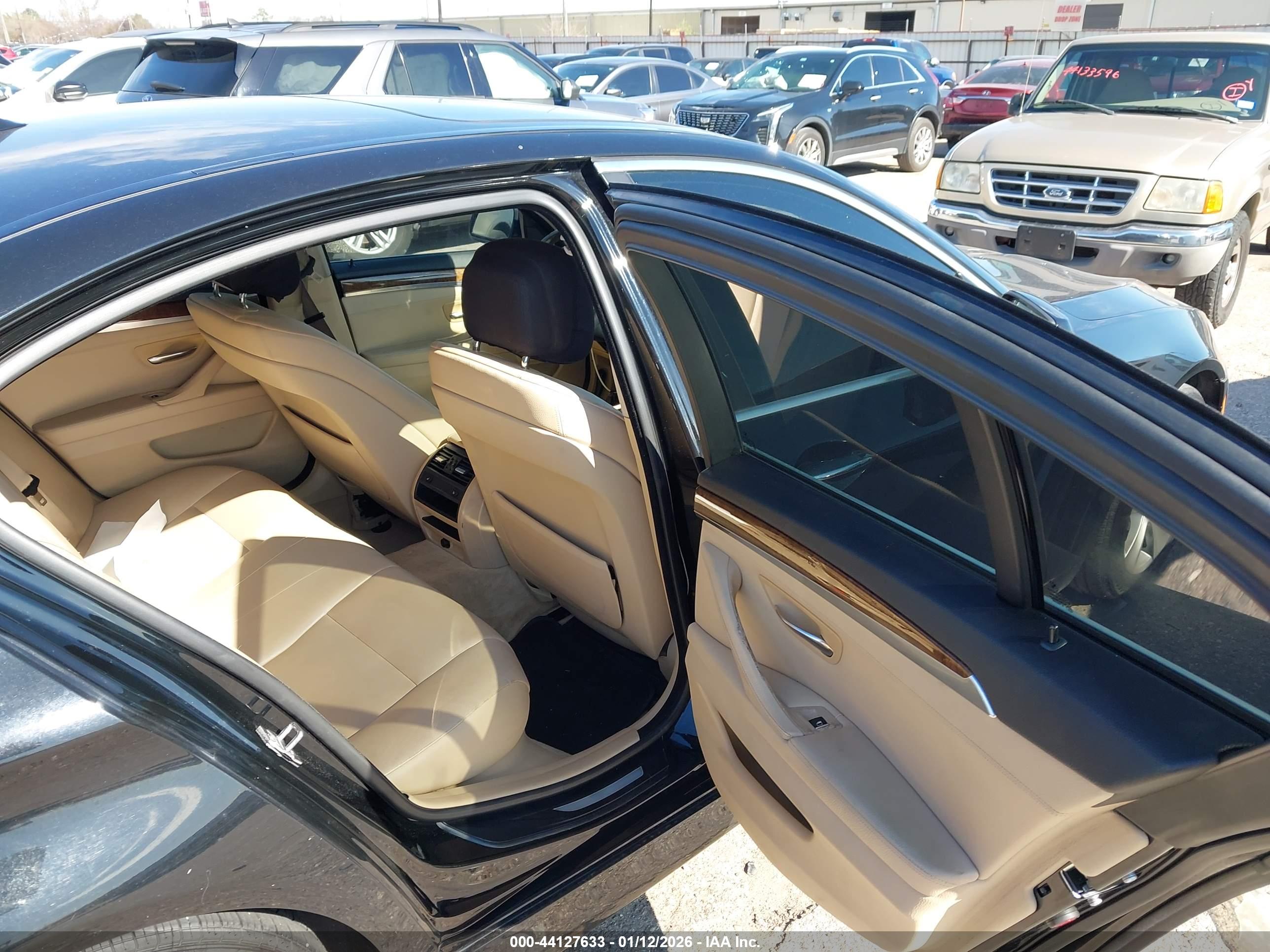 BMW 528 image 8