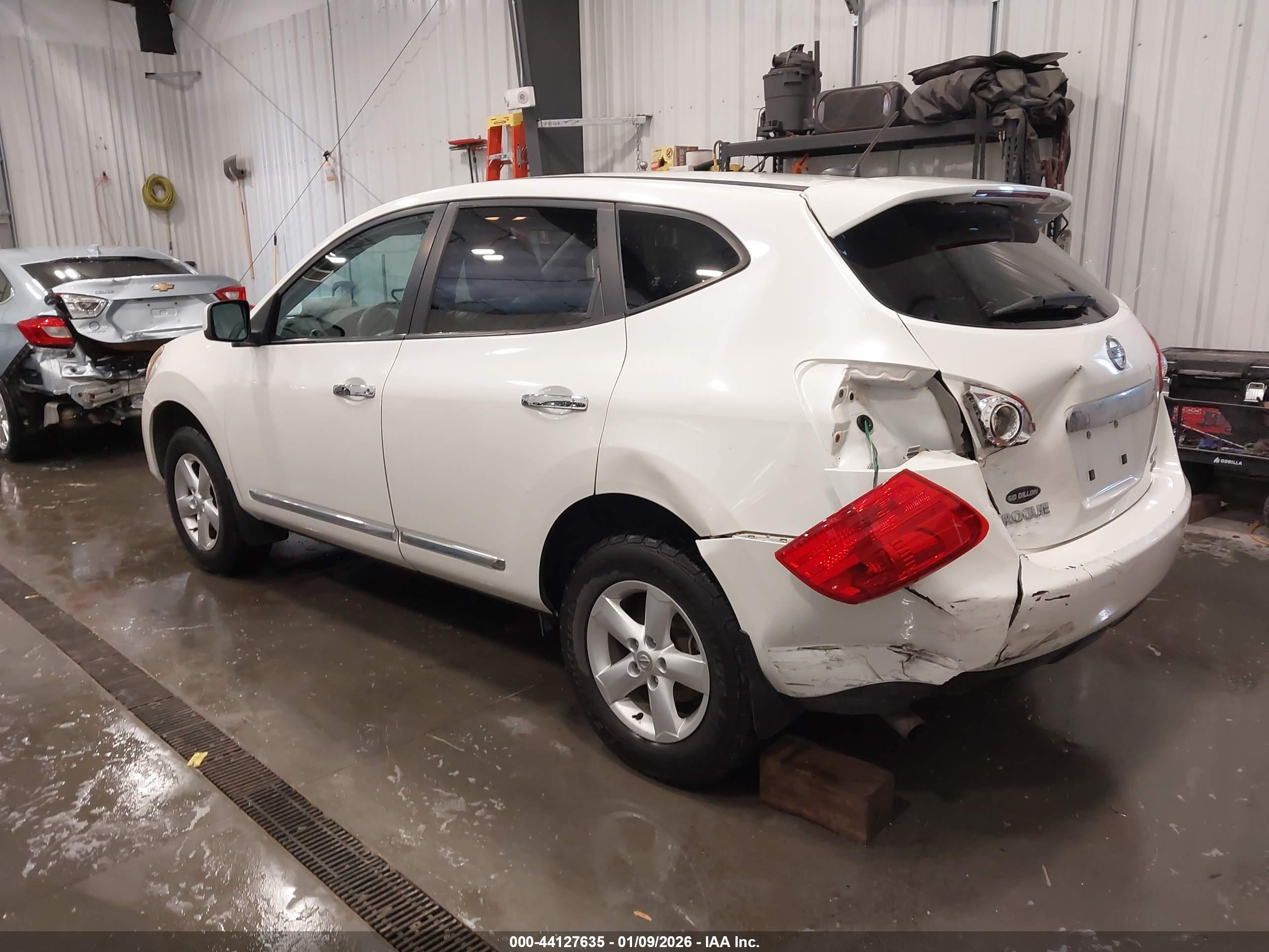 NISSAN ROGUE image 3
