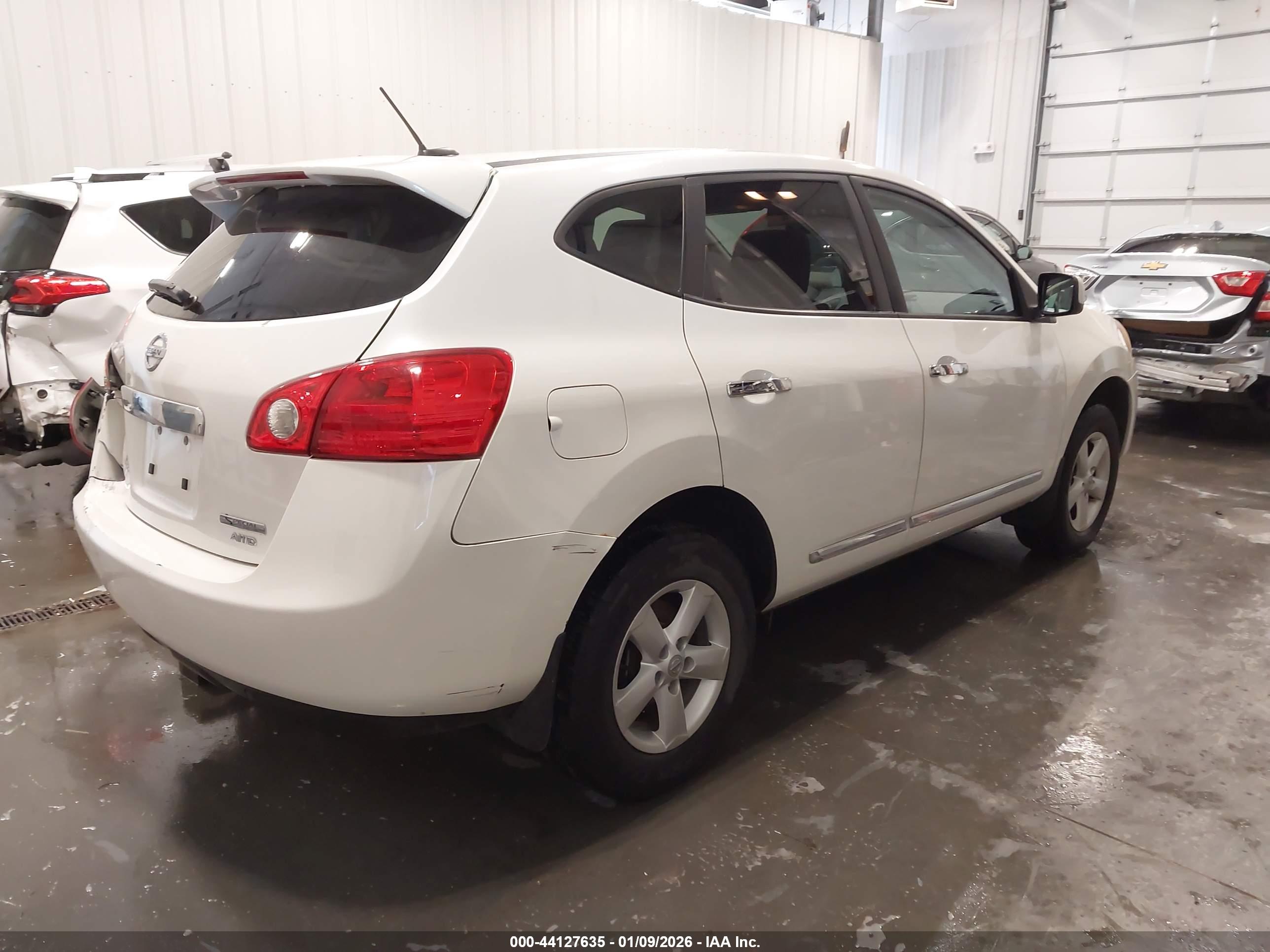 NISSAN ROGUE image 4