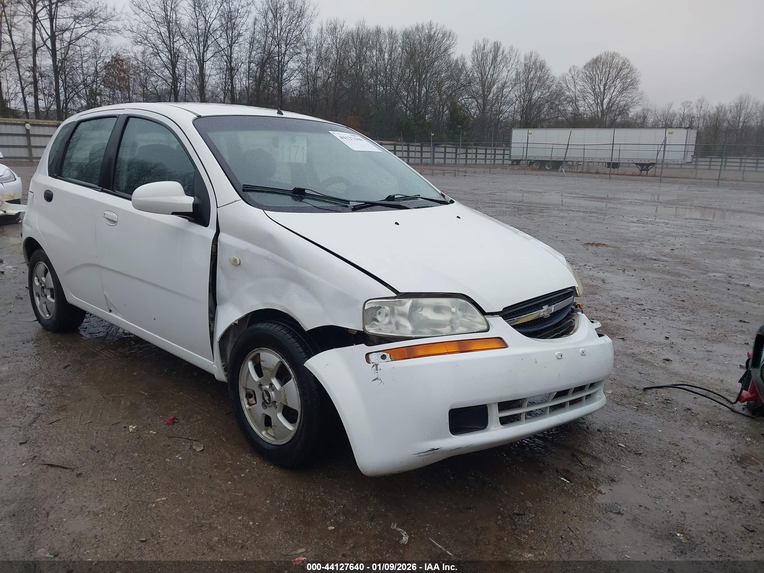 CHEVROLET AVEO image 6