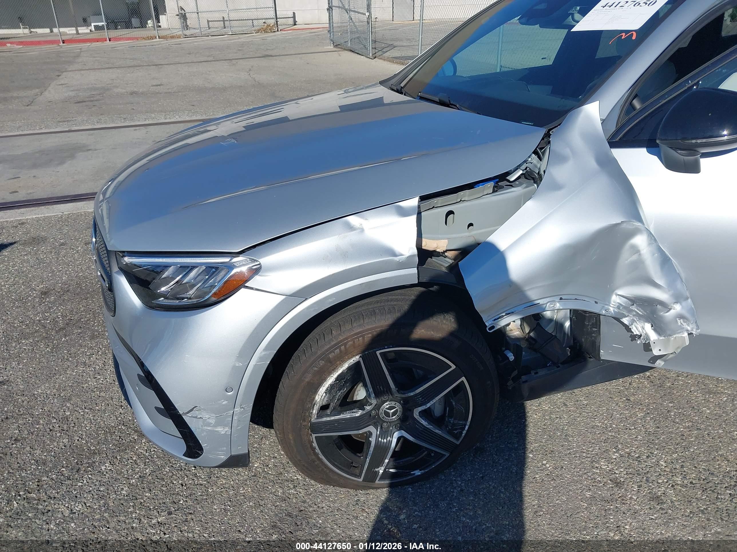 MERCEDES-BENZ GLC image 6