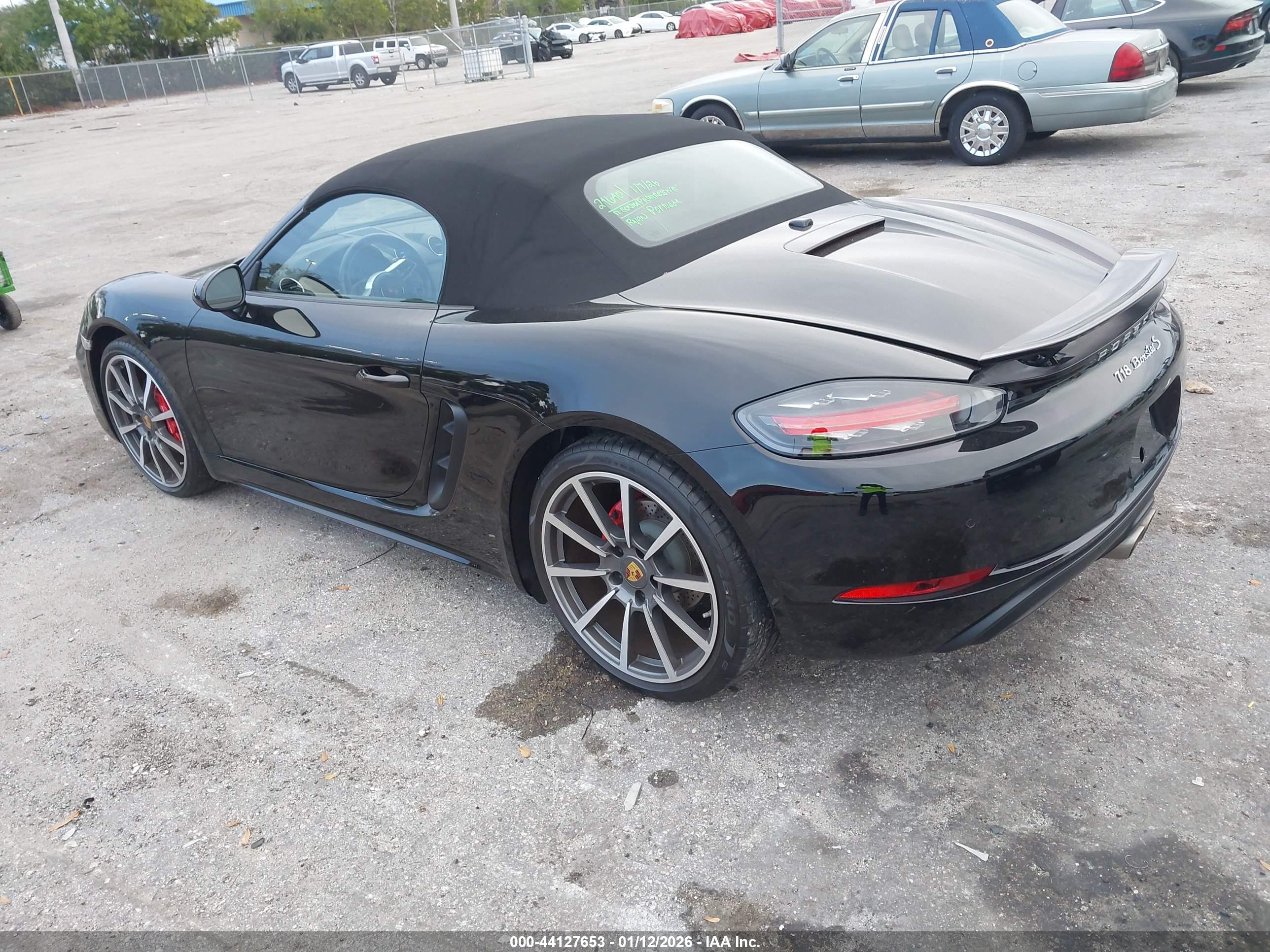 PORSCHE 718 image 3