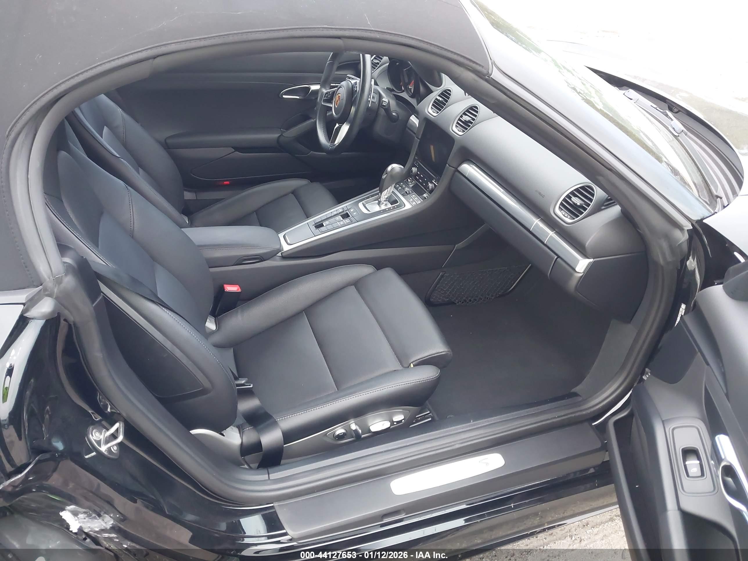 PORSCHE 718 image 5