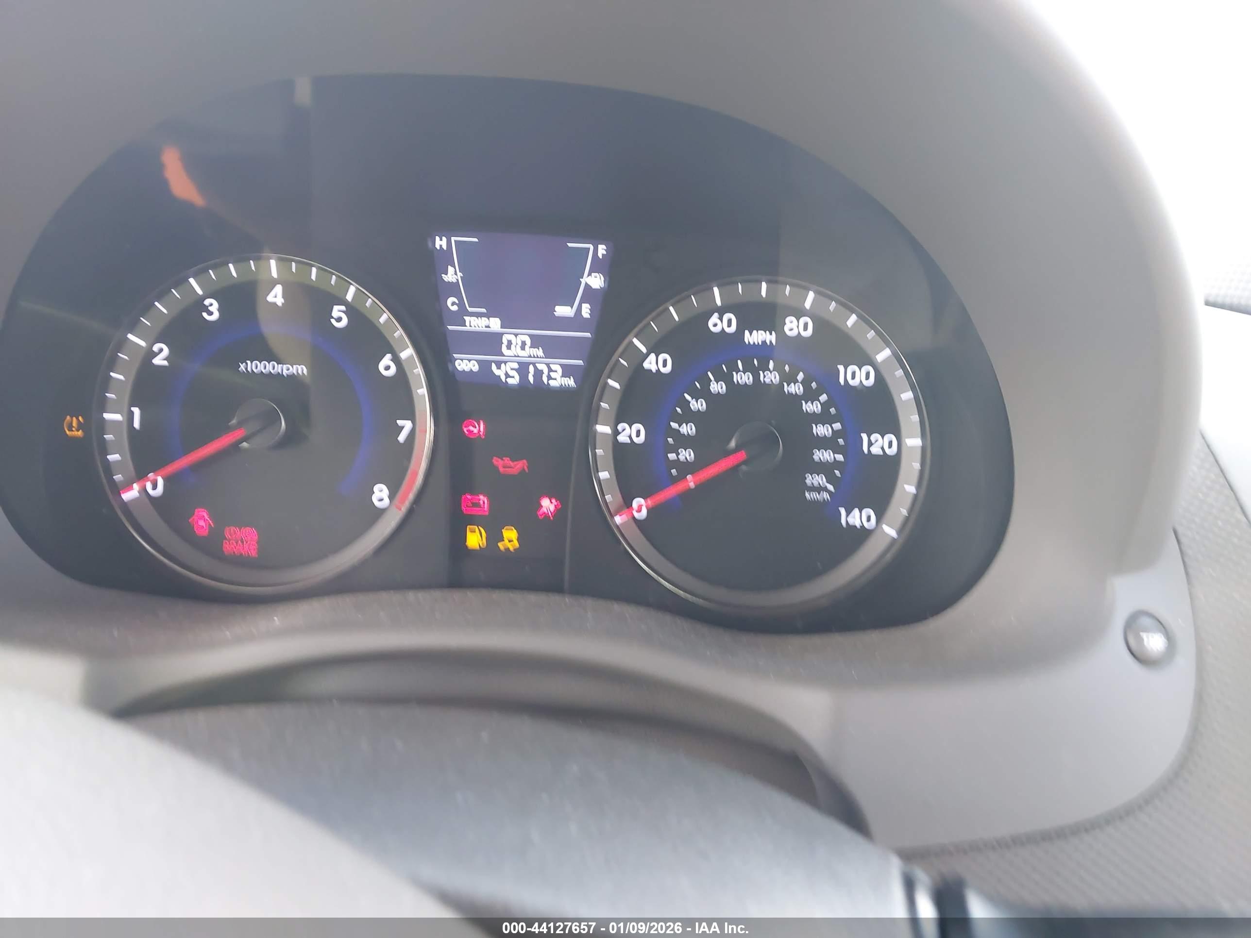 HYUNDAI ACCENT image 7