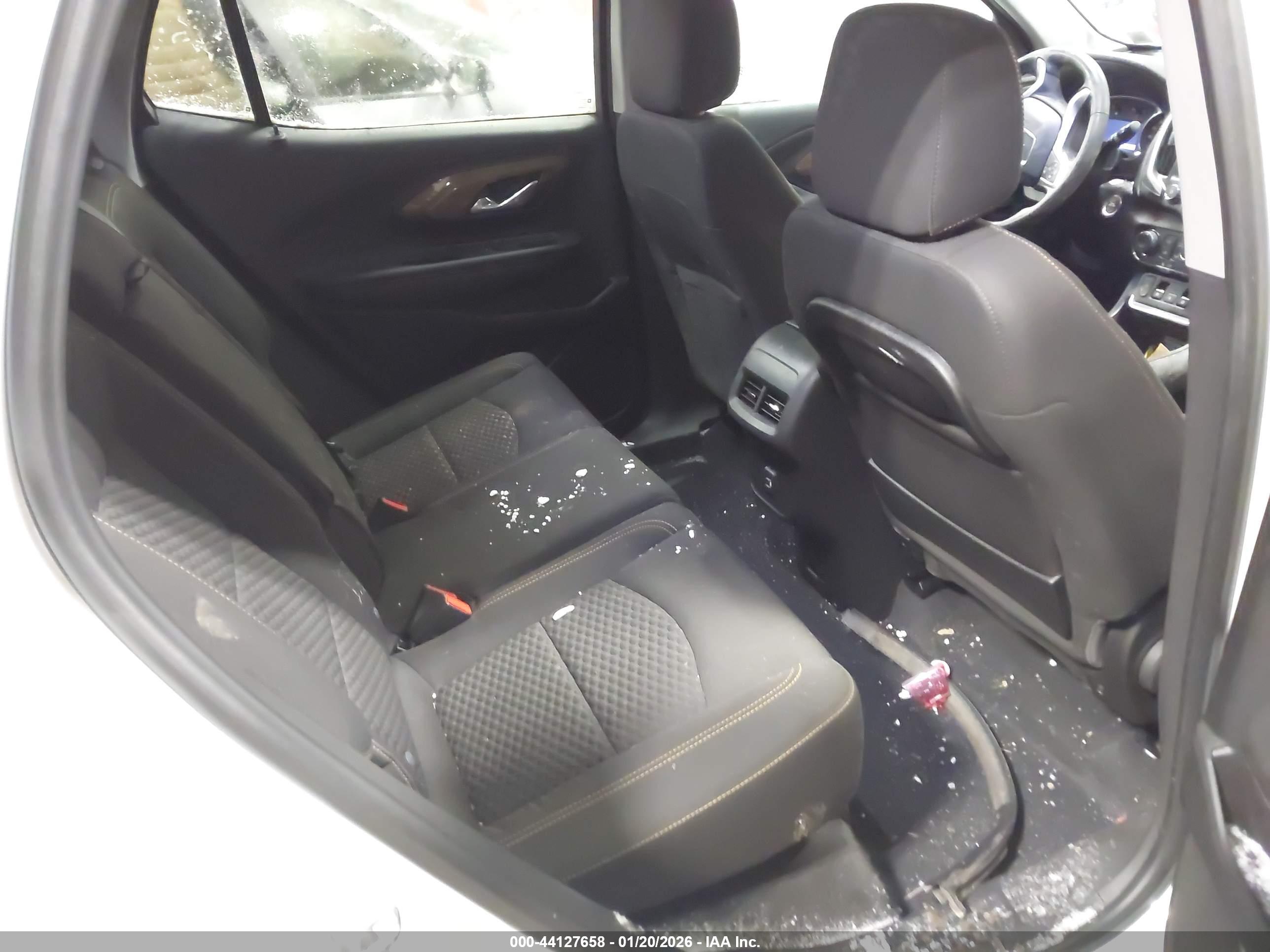 GMC TERRAIN image 8