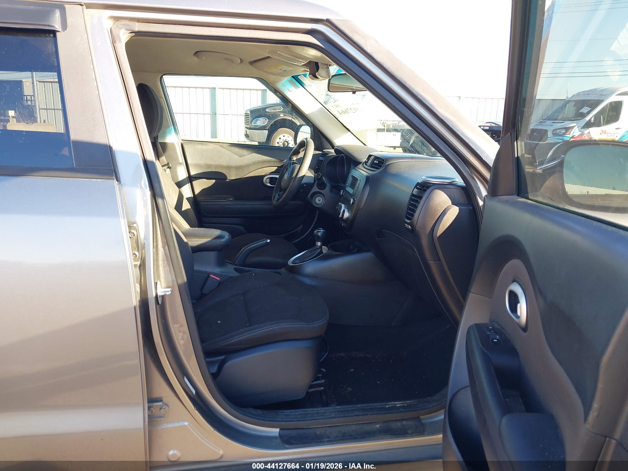 KIA SOUL image 5