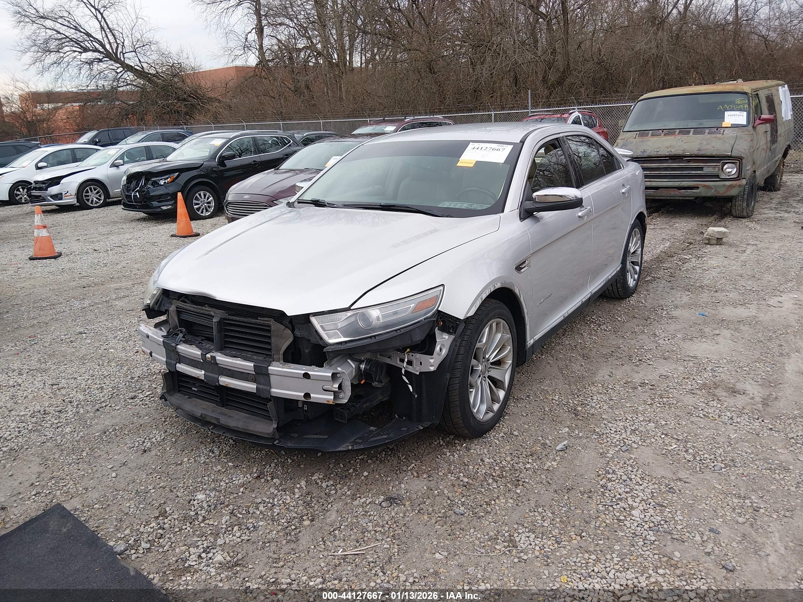 FORD TAURUS image 2