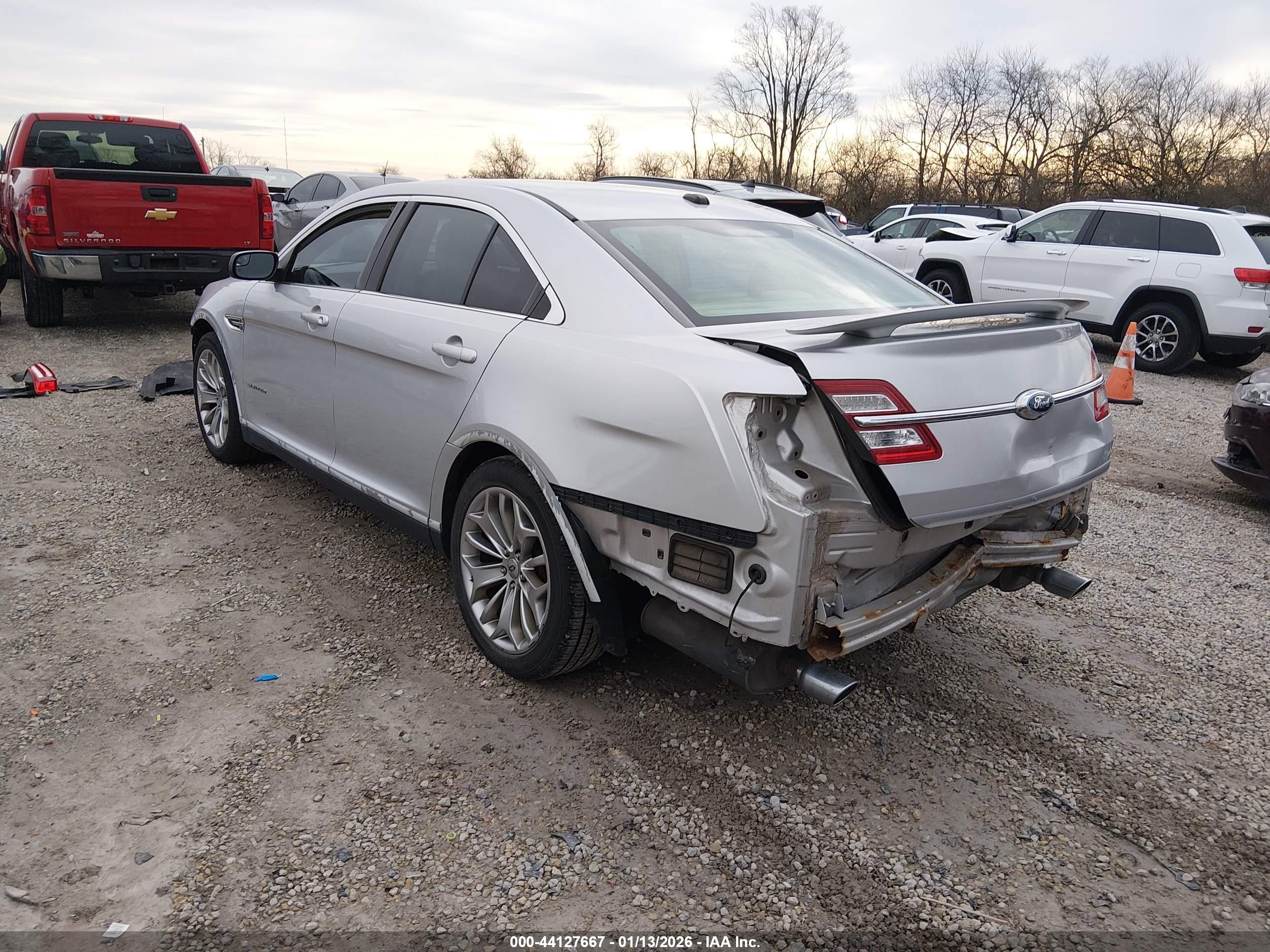 FORD TAURUS image 3