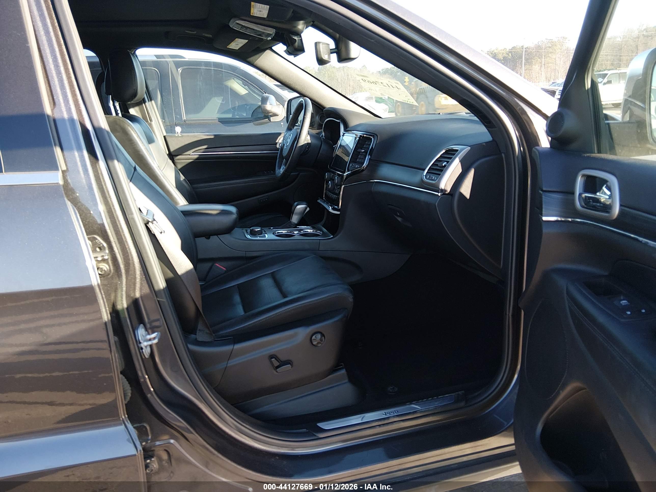 JEEP GRAND image 5