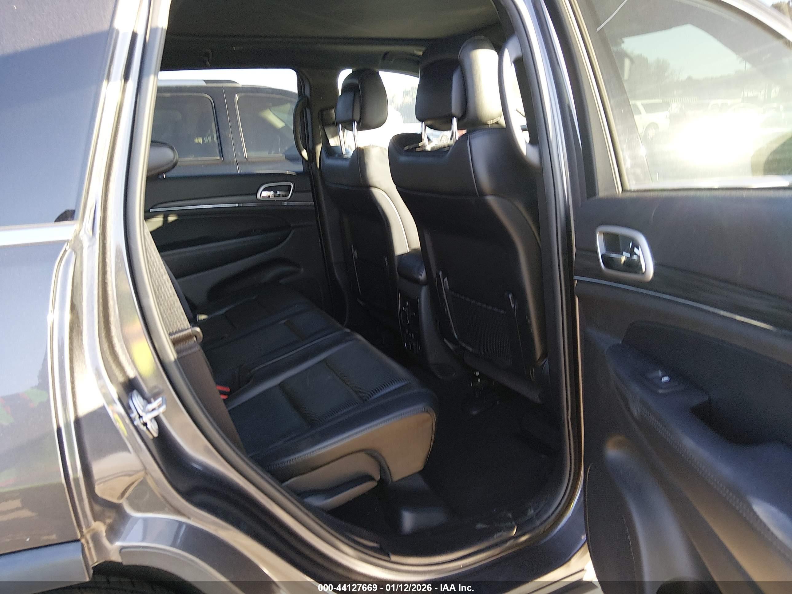 JEEP GRAND image 8