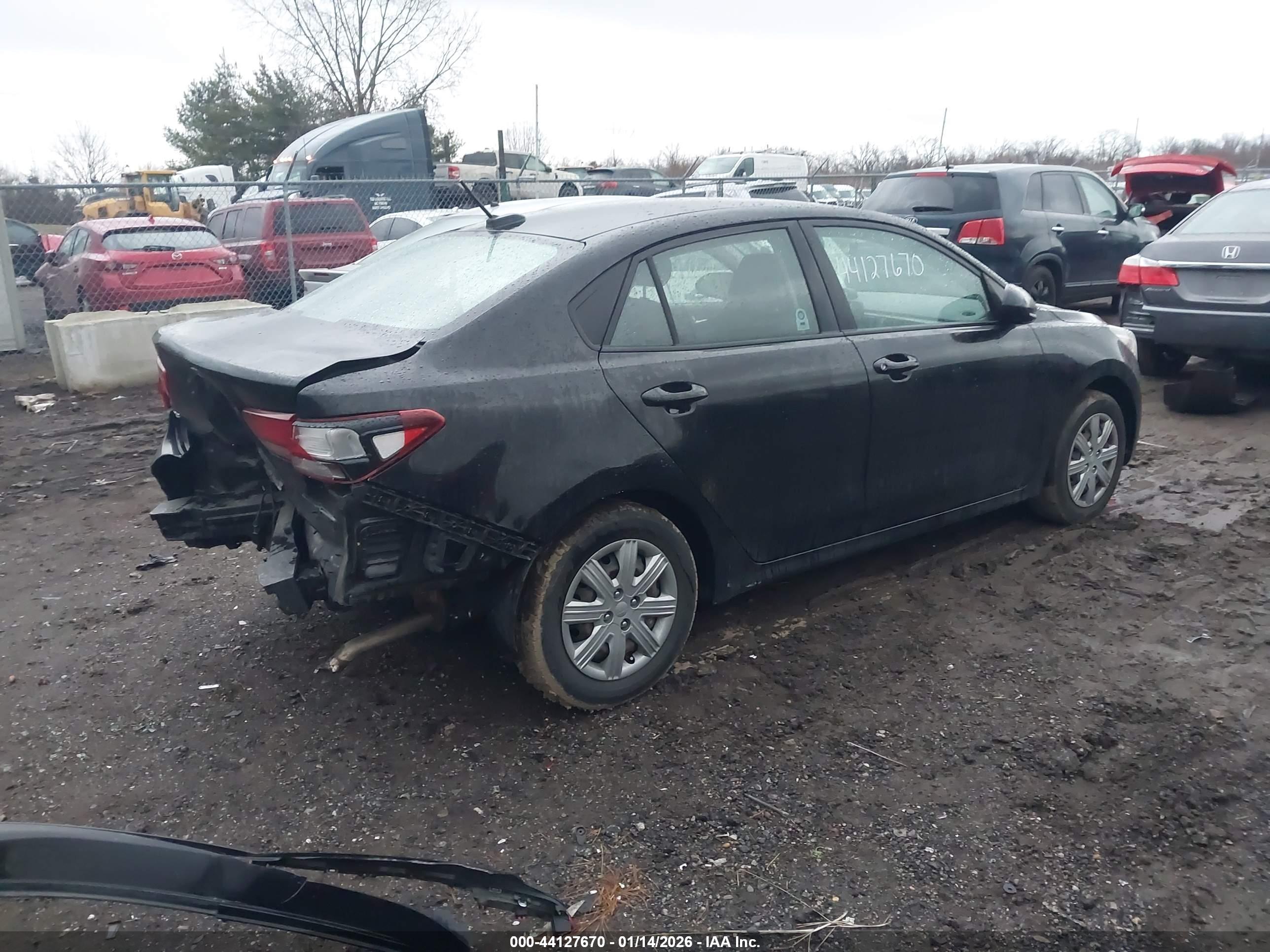 KIA RIO image 4