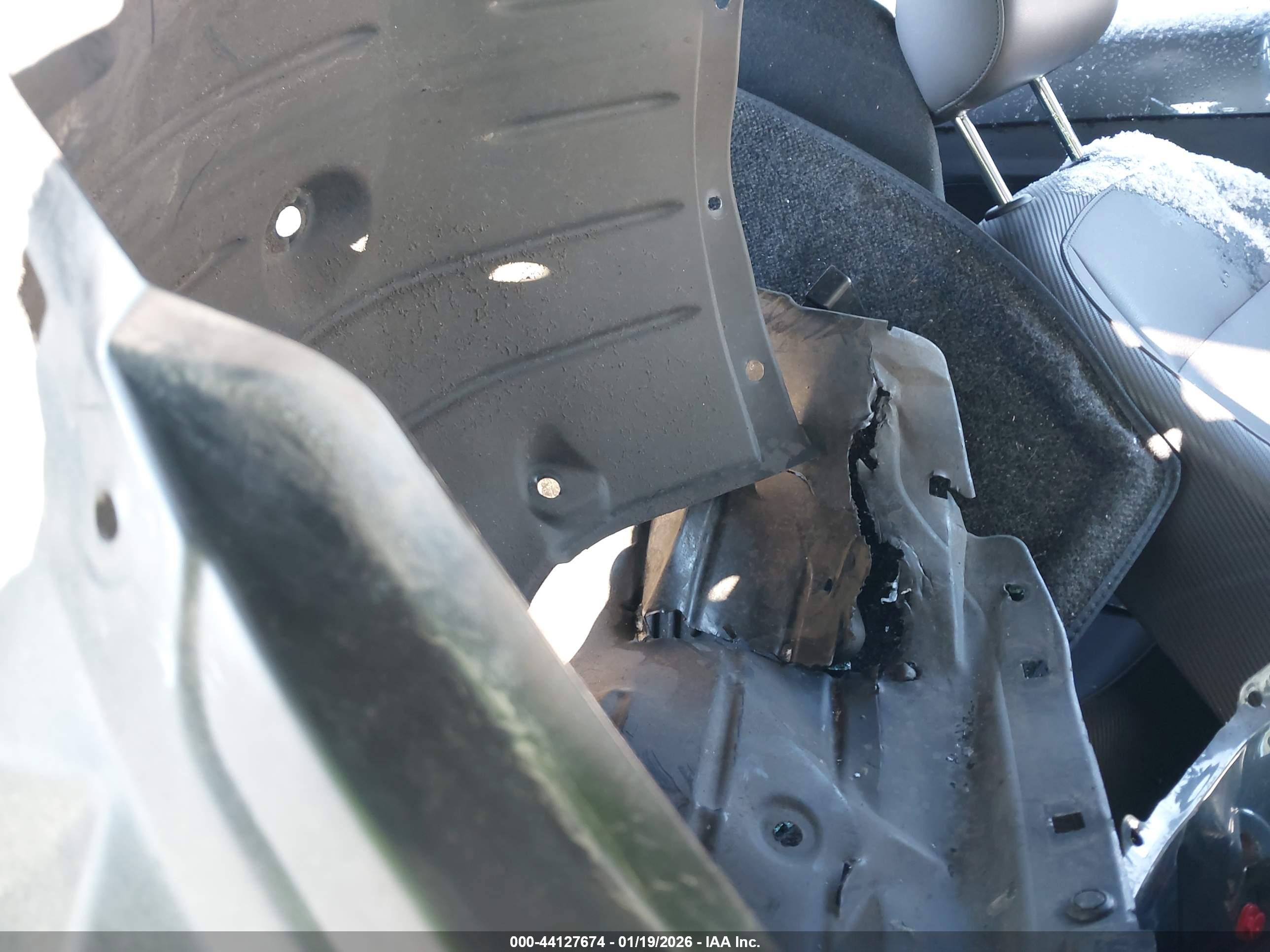 VOLKSWAGEN BEETLE image 8