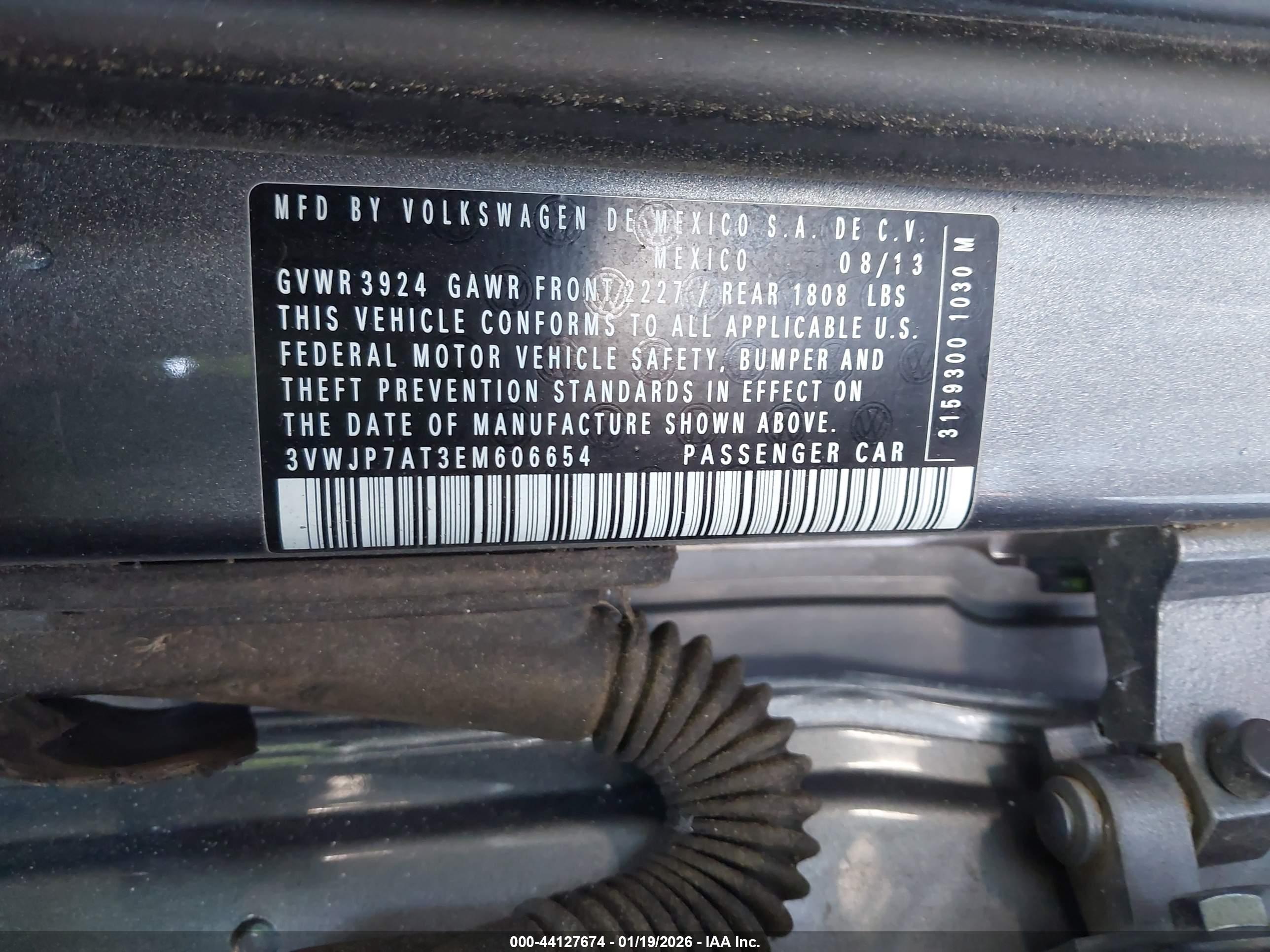 VOLKSWAGEN BEETLE image 9