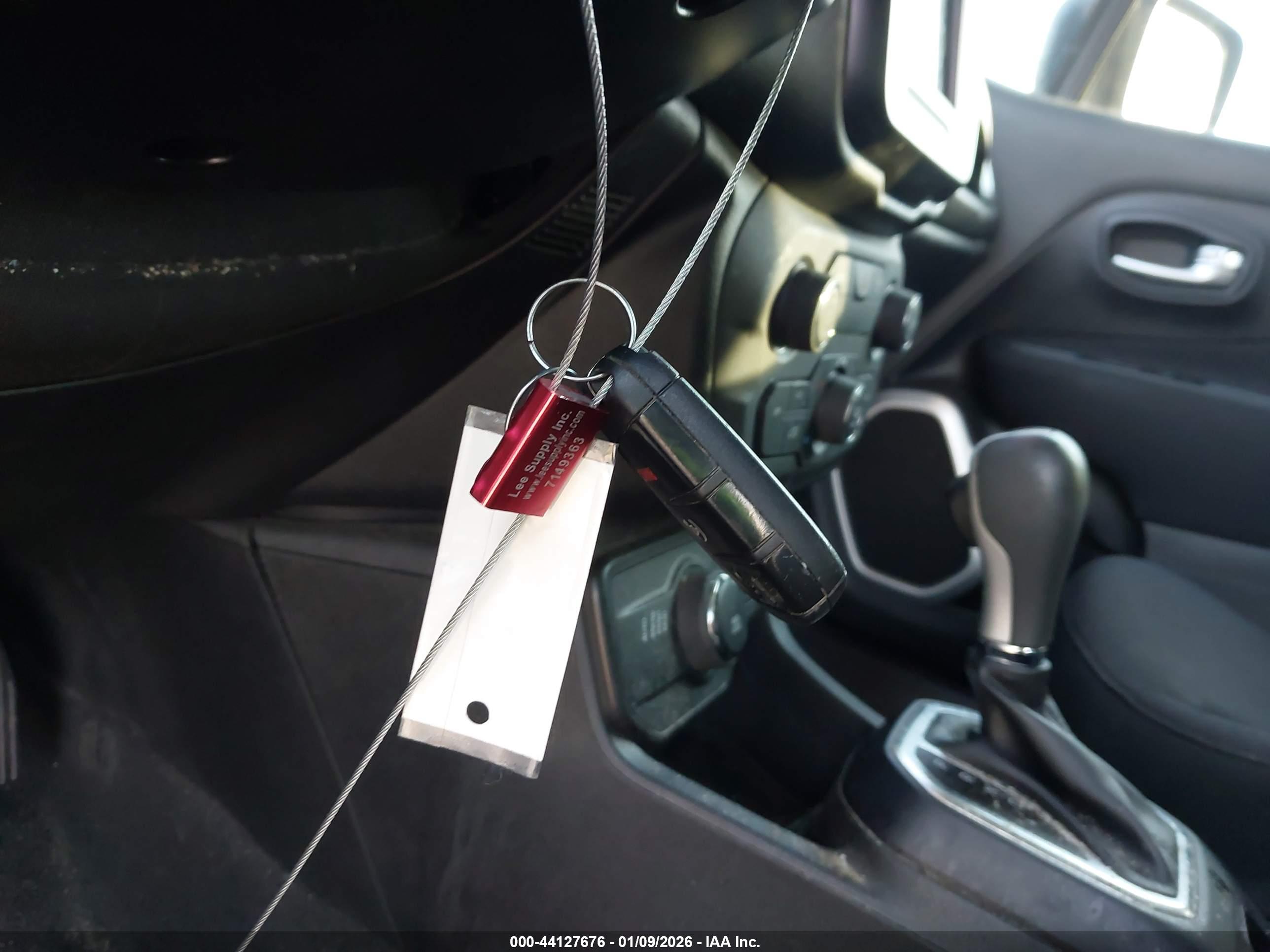JEEP RENEGADE image 11