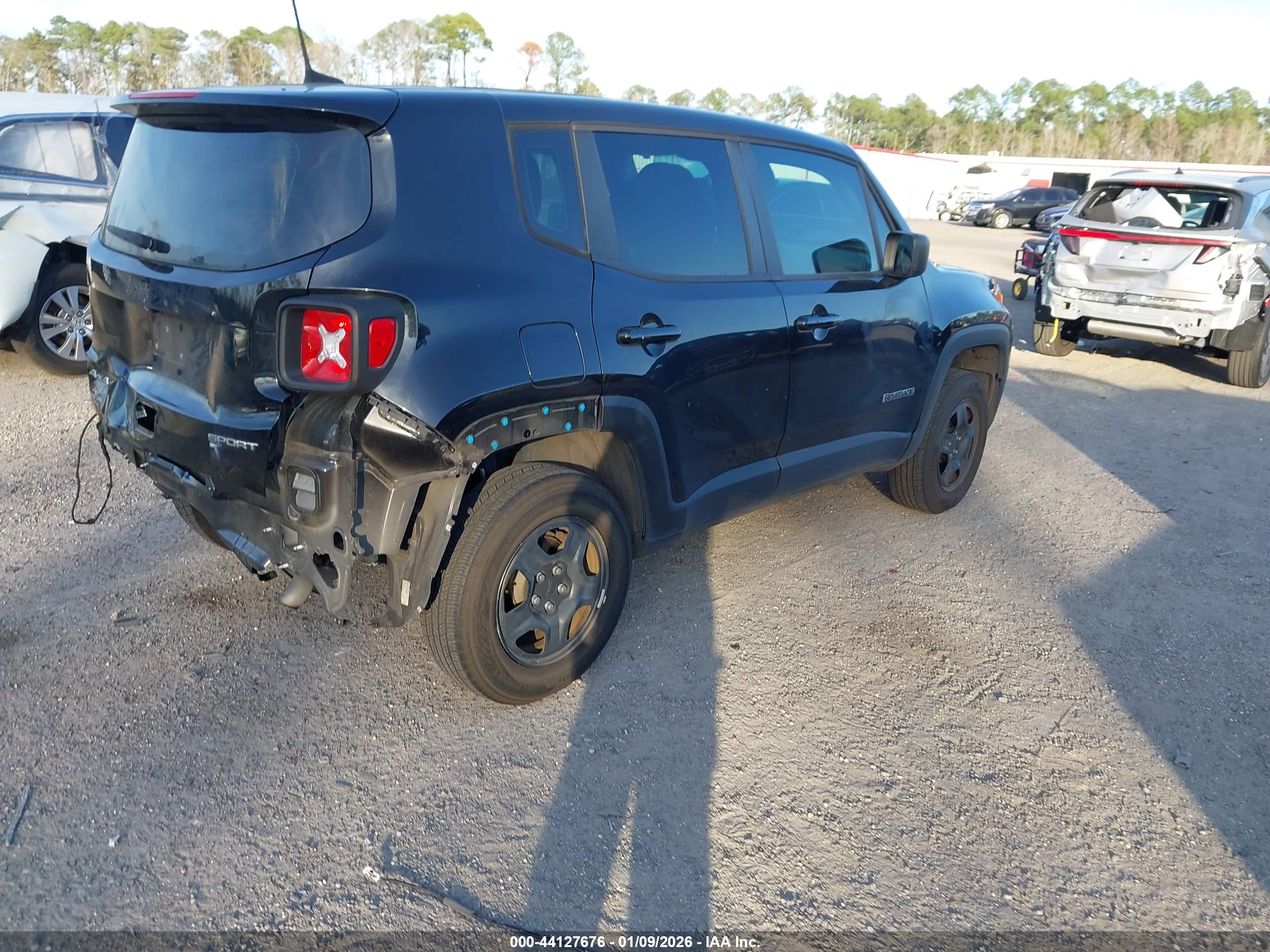 JEEP RENEGADE image 4