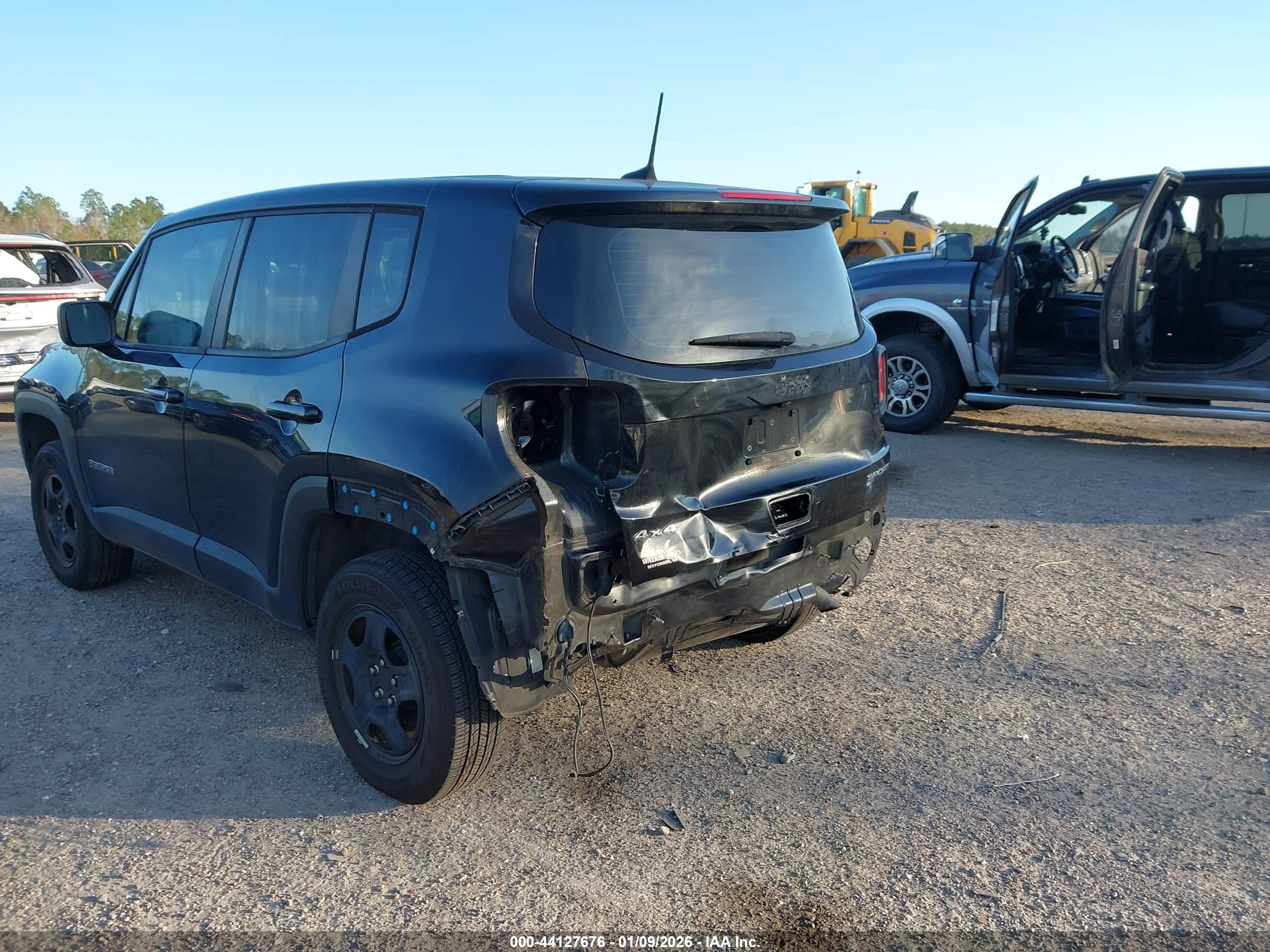 JEEP RENEGADE image 6
