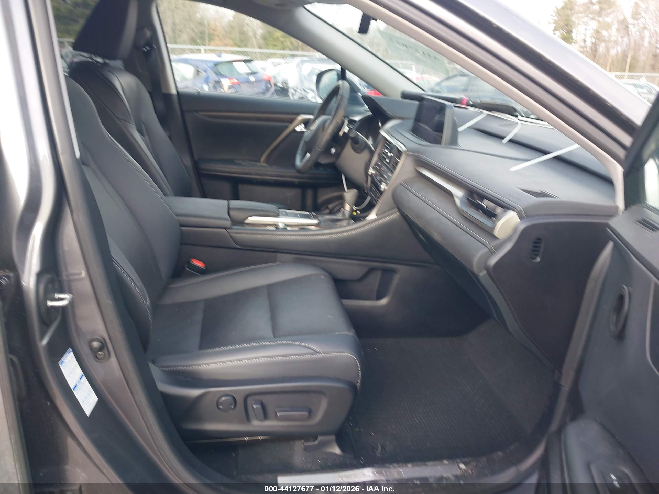 LEXUS RX image 5