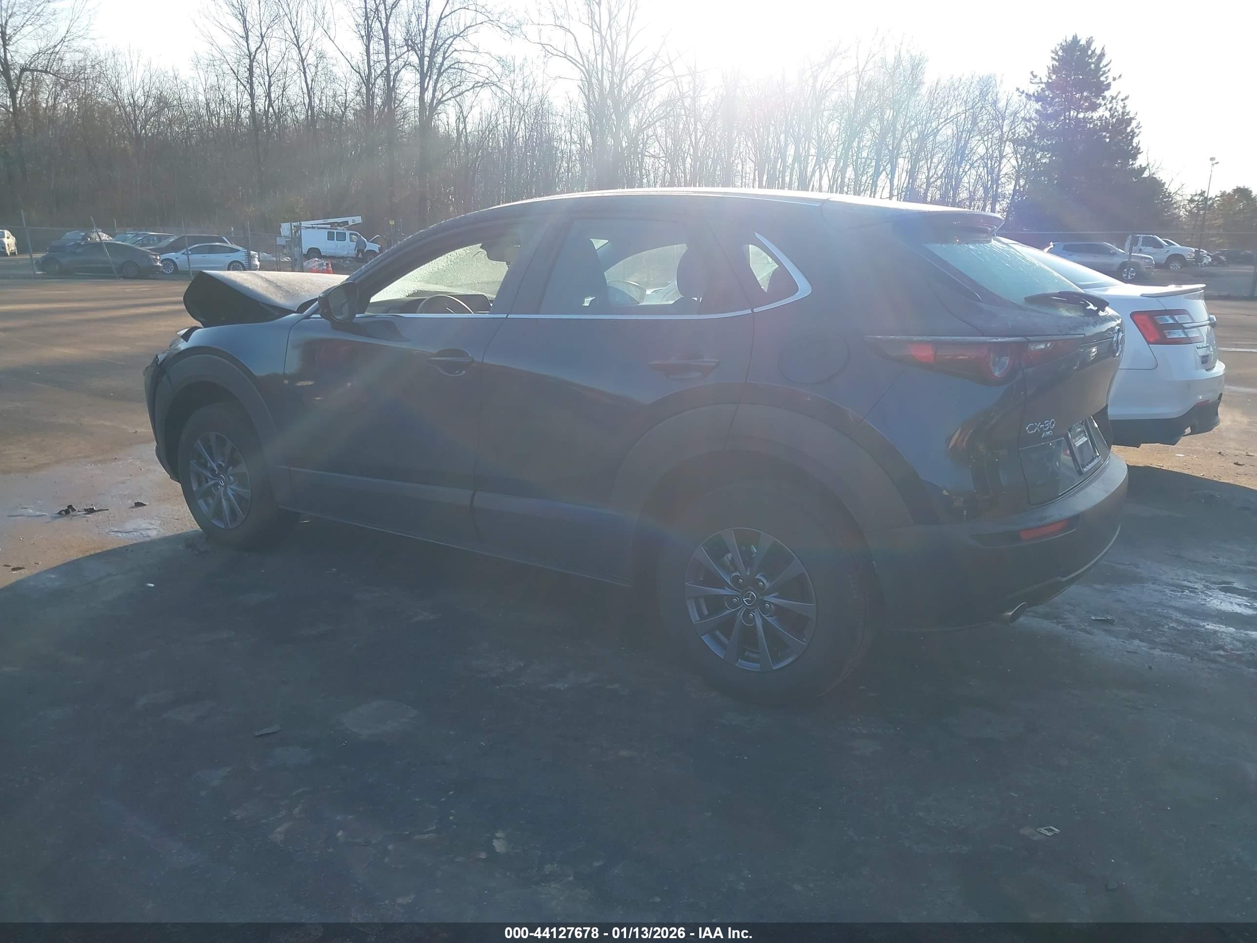 MAZDA CX-30 image 3