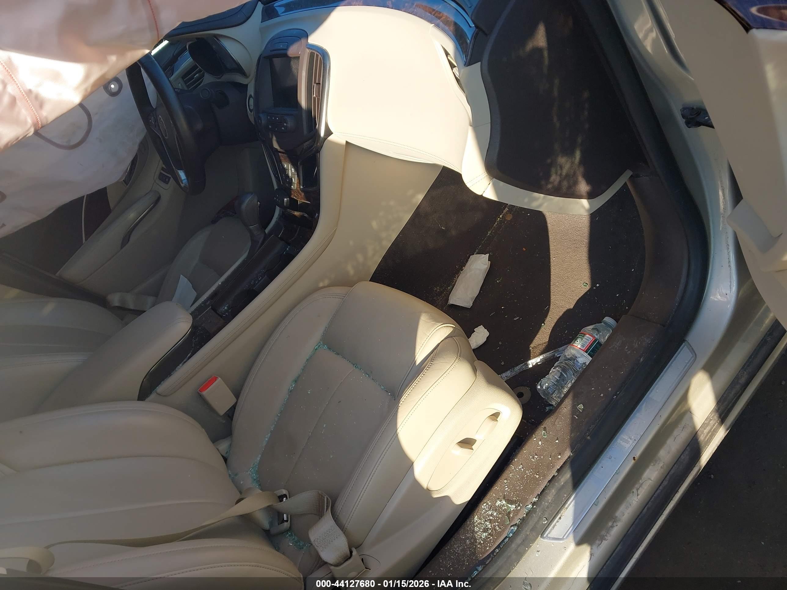 BUICK LACROSSE image 5