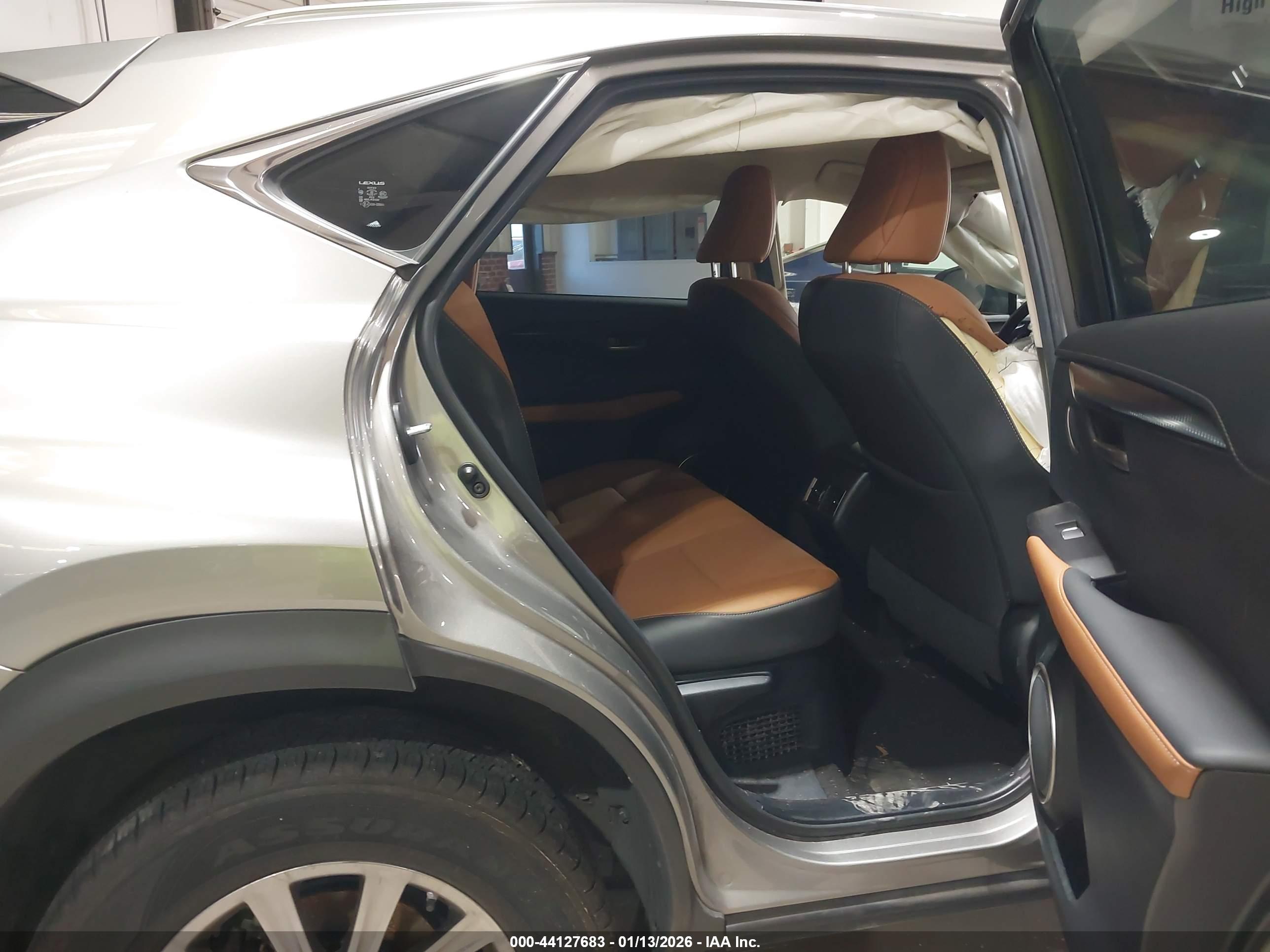 LEXUS NX image 8