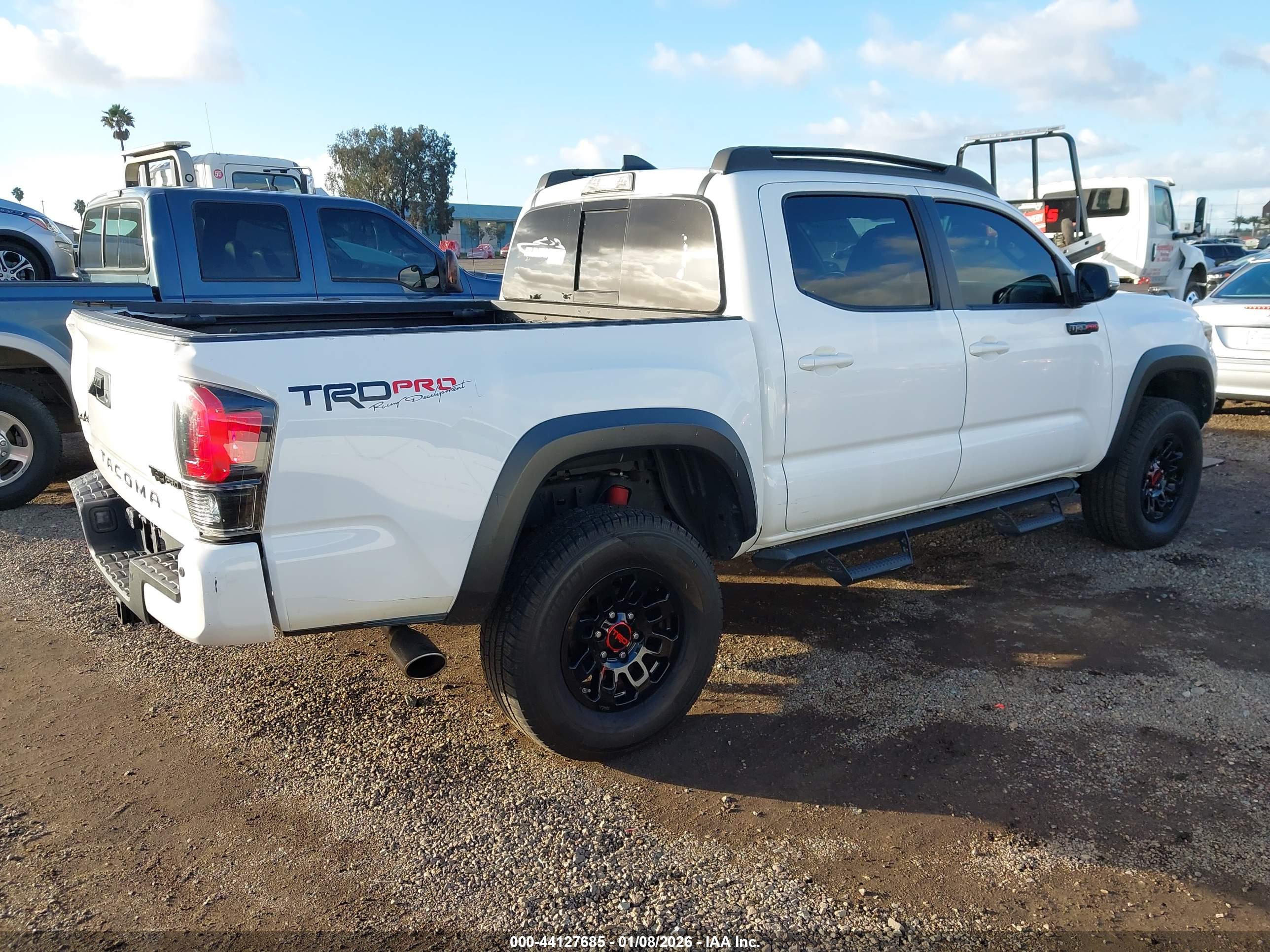 TOYOTA TACOMA image 4