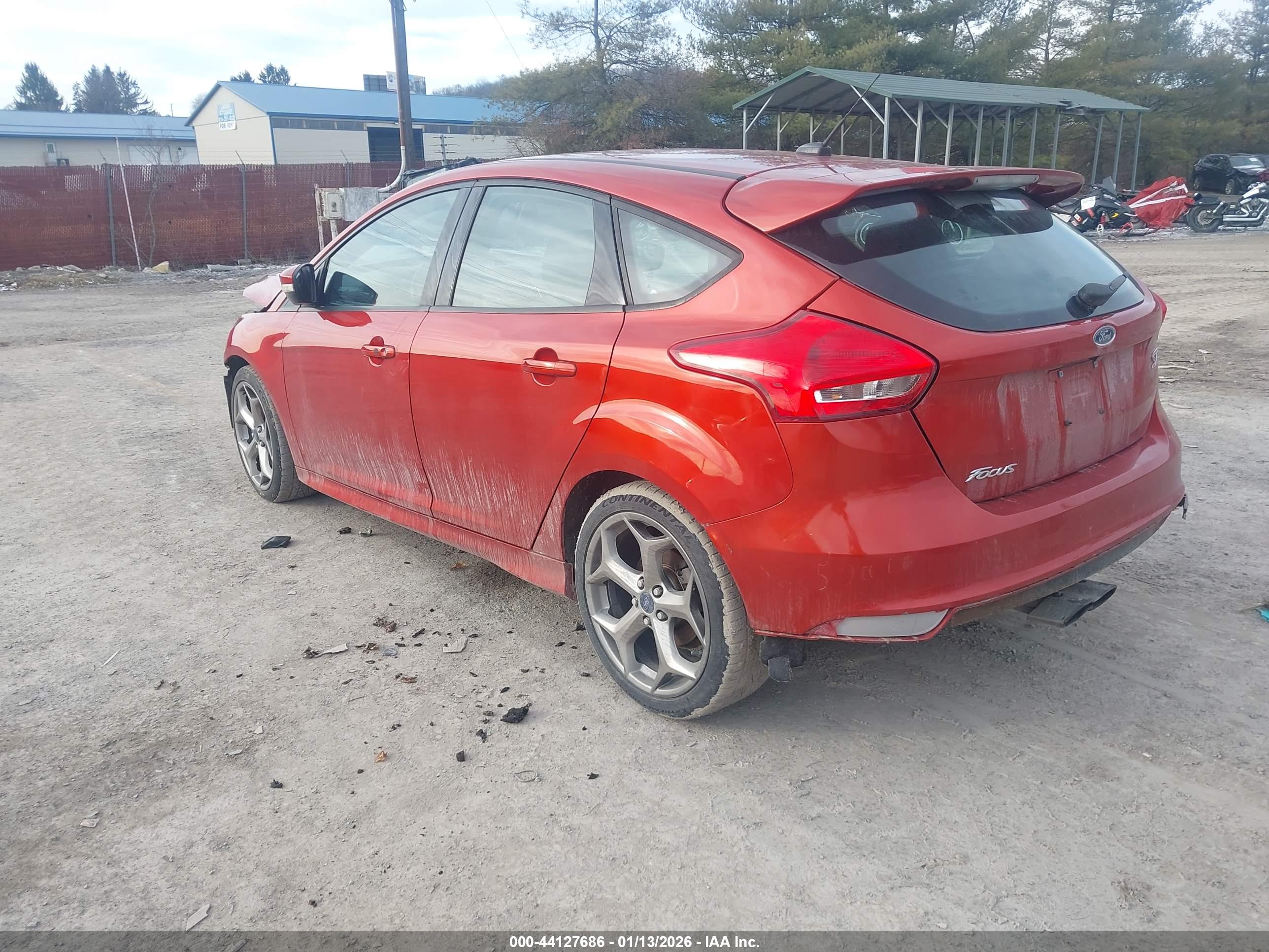 FORD FOCUS image 3