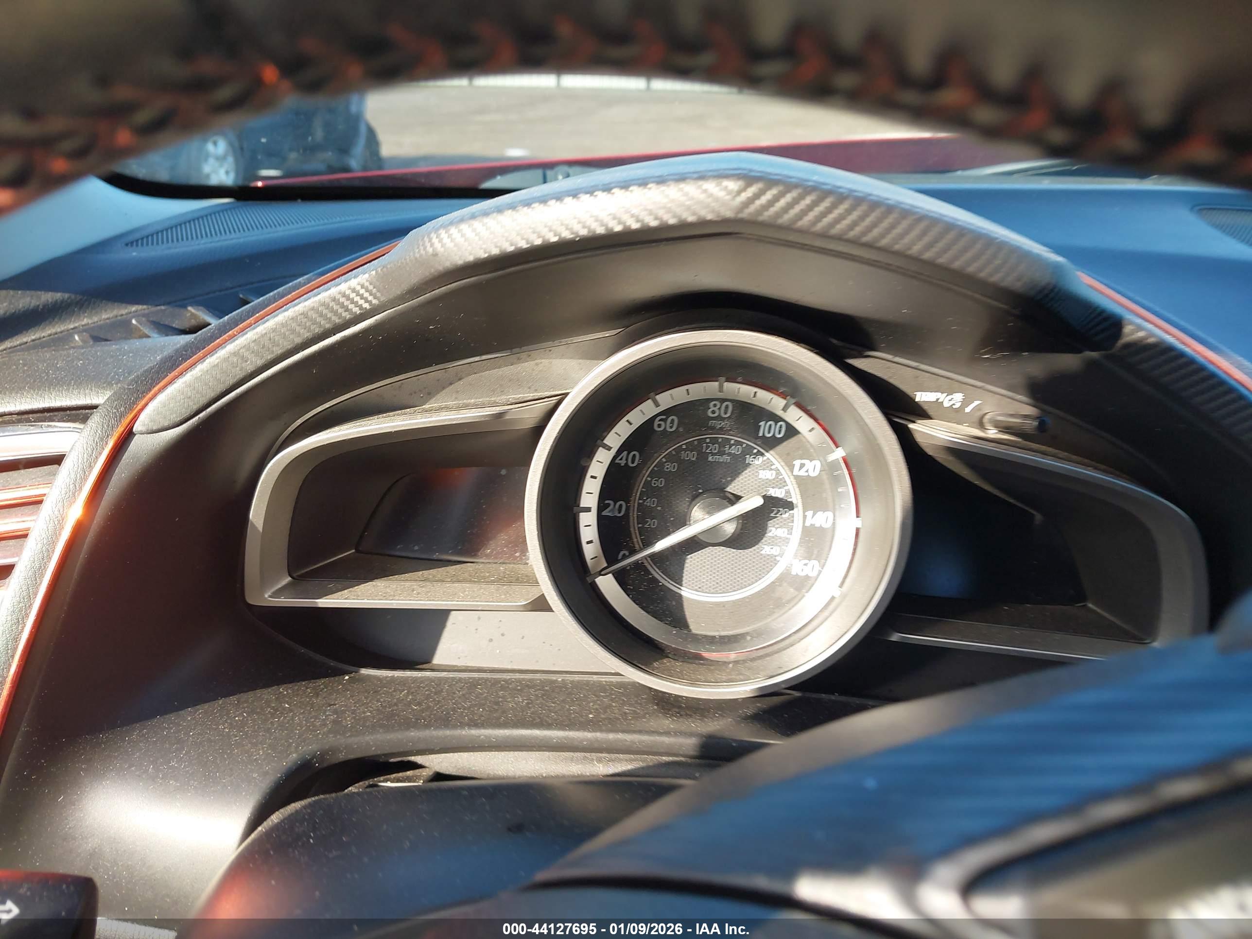 MAZDA 3 image 7