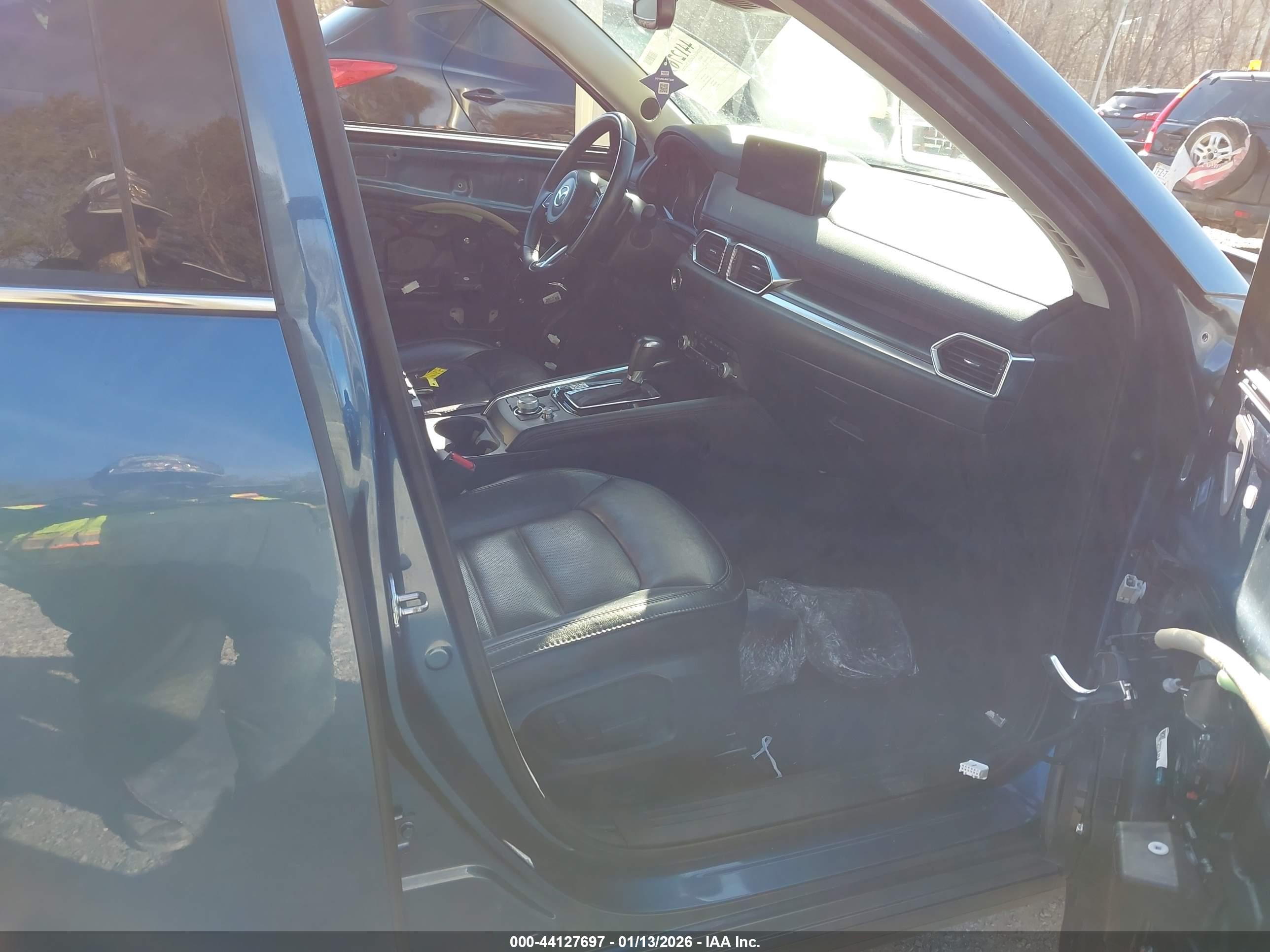 MAZDA CX-5 image 5