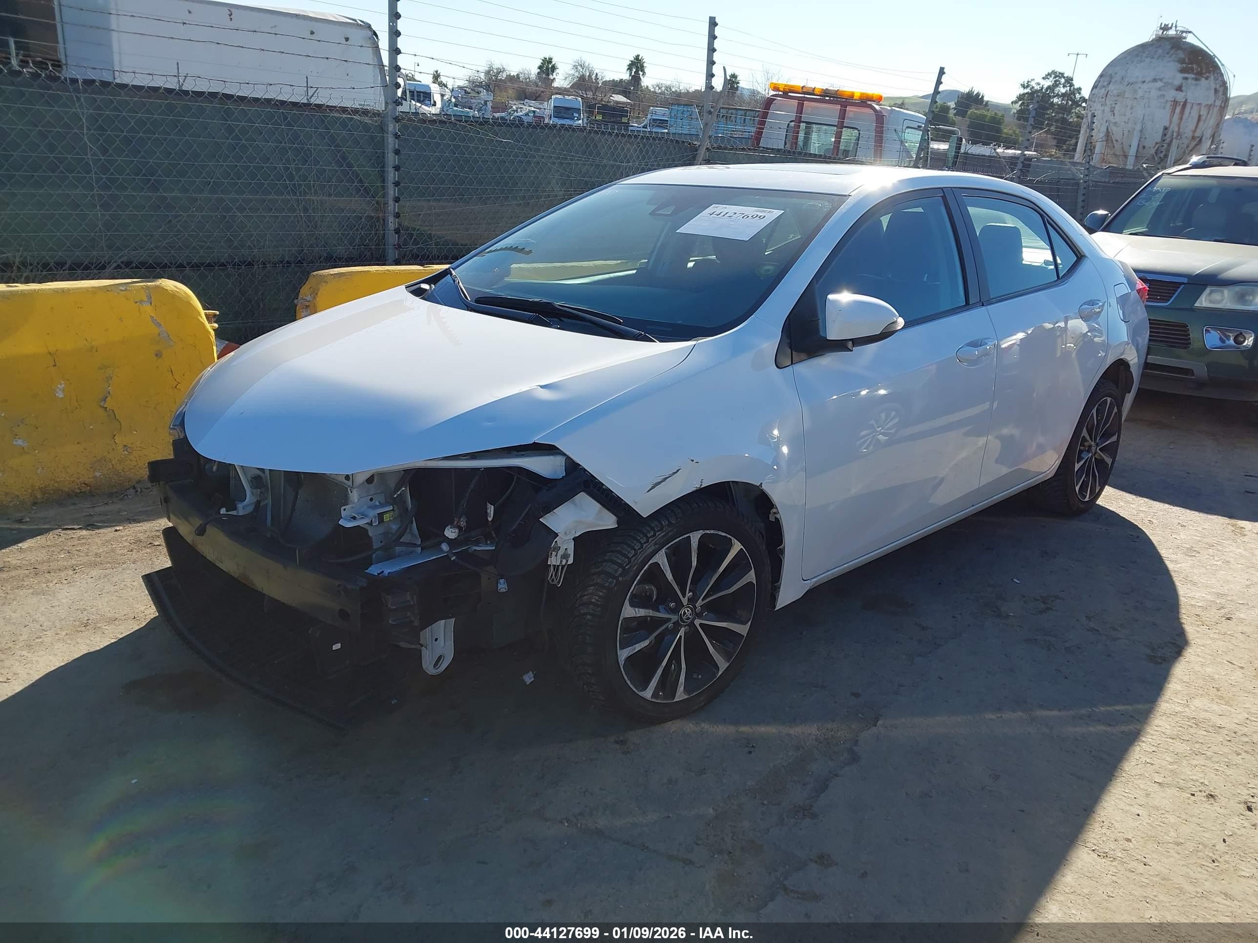 TOYOTA COROLLA image 2