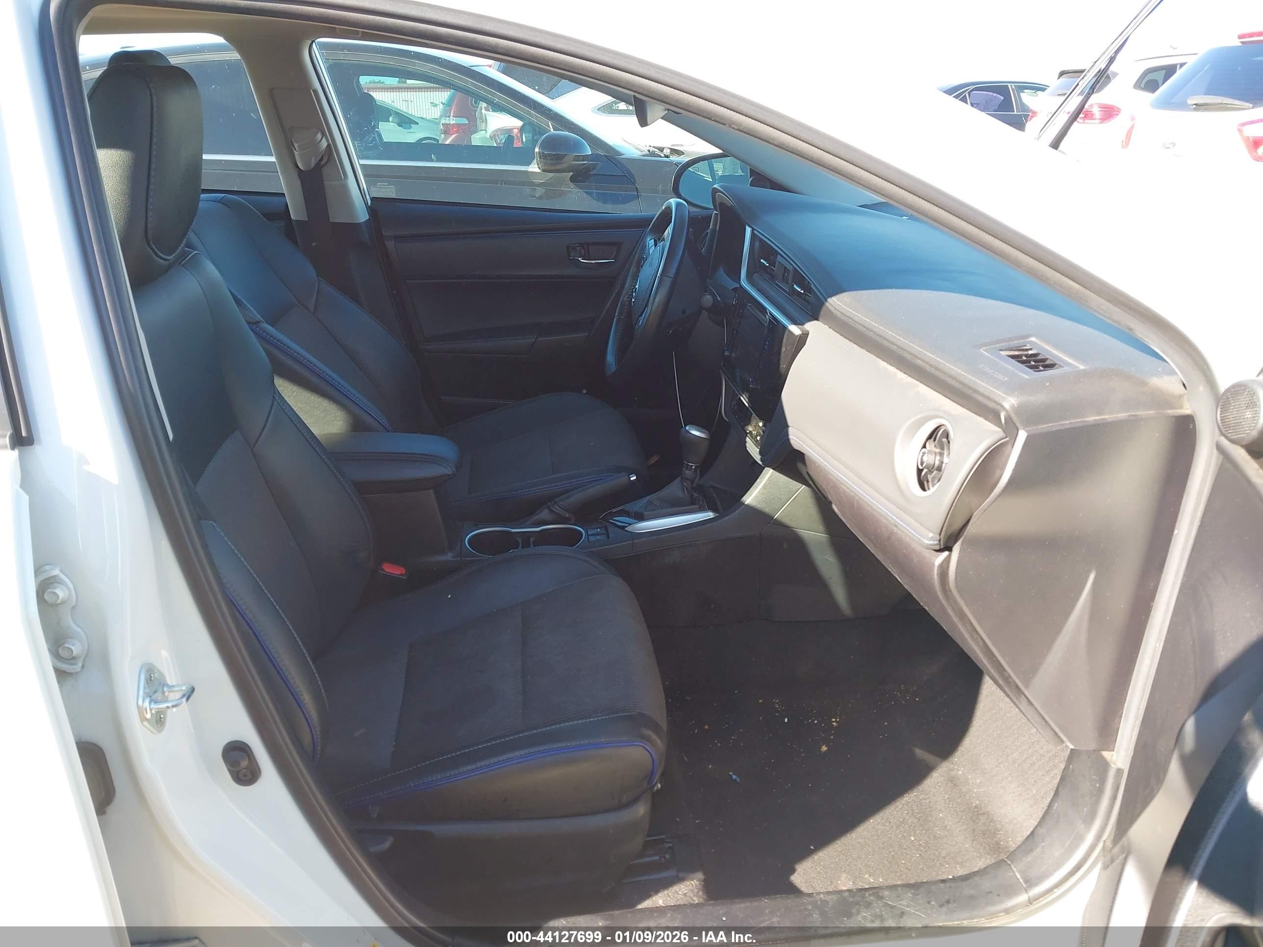 TOYOTA COROLLA image 5